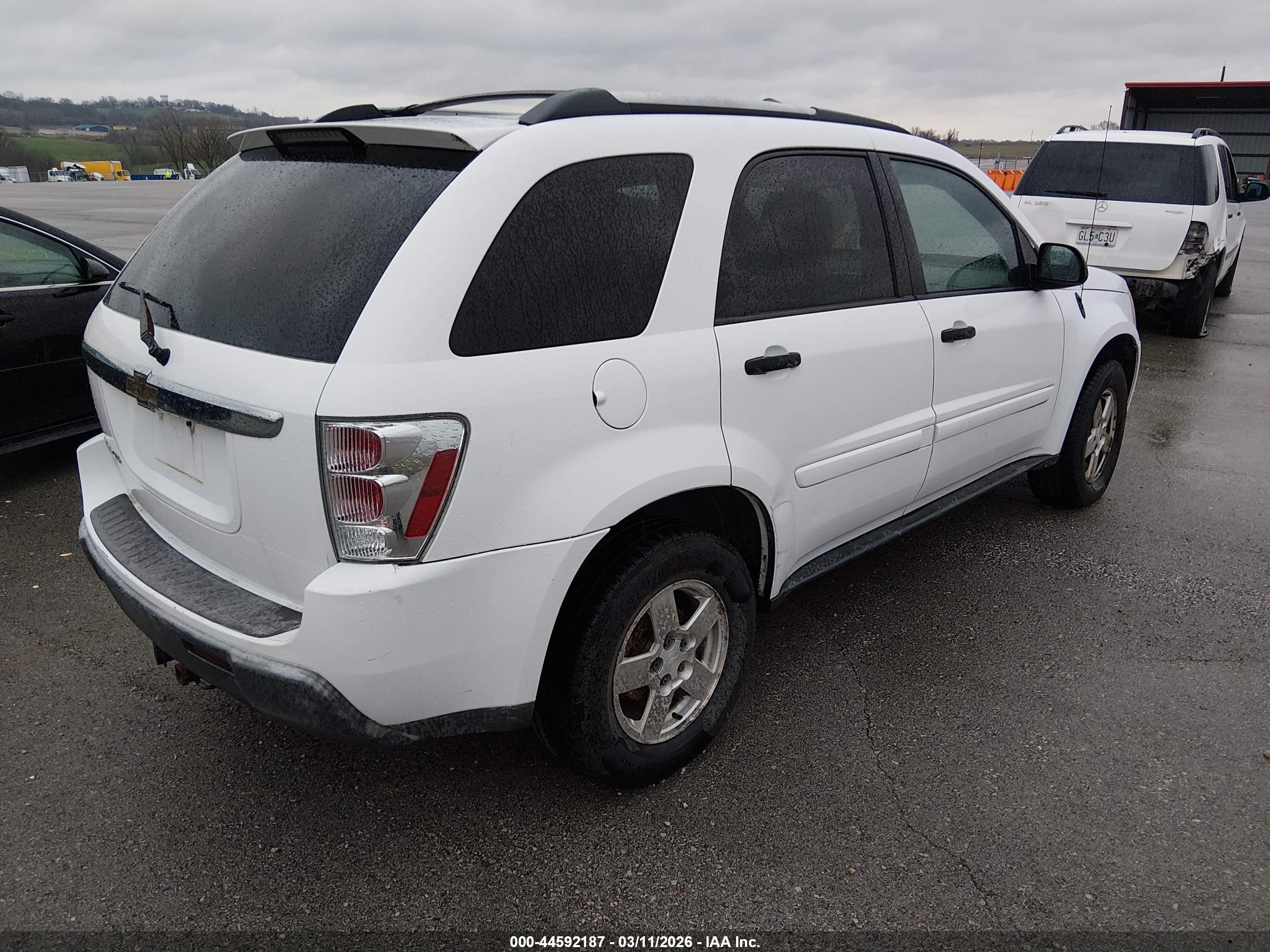 CHEVROLET EQUINOX image 4
