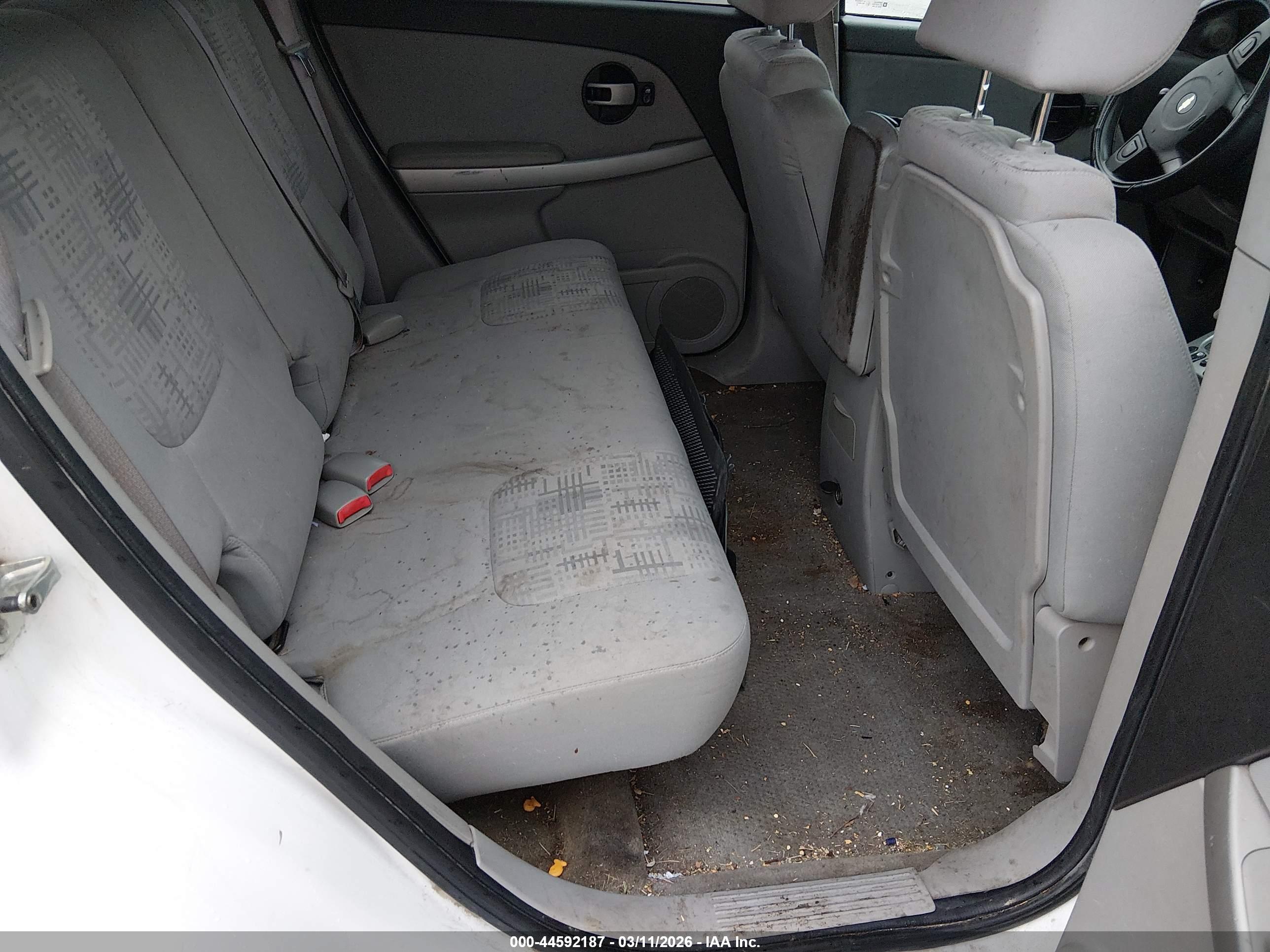 CHEVROLET EQUINOX image 8