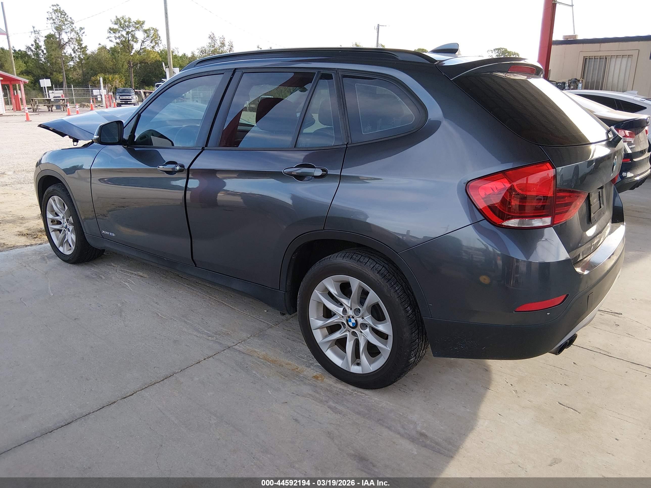 BMW X1 image 3
