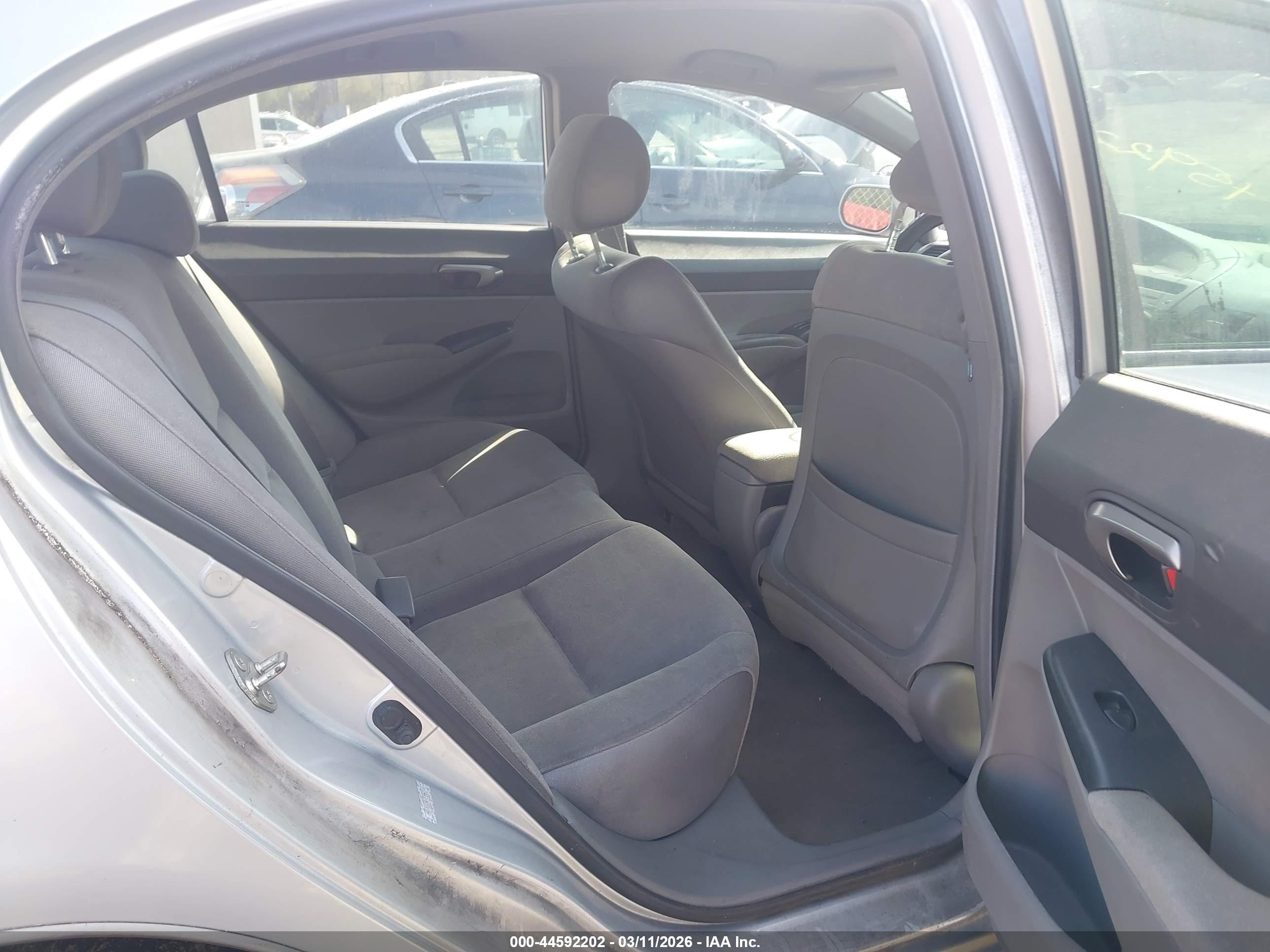 HONDA CIVIC image 8
