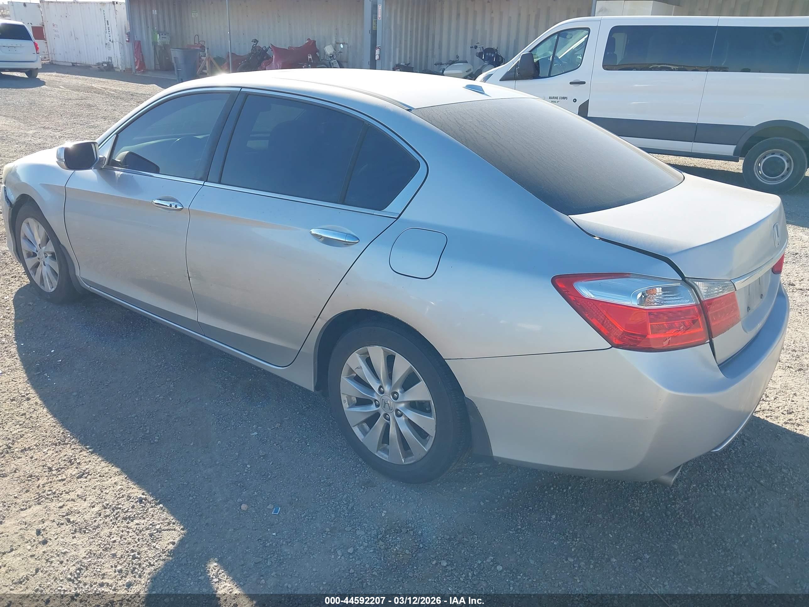 HONDA ACCORD image 3