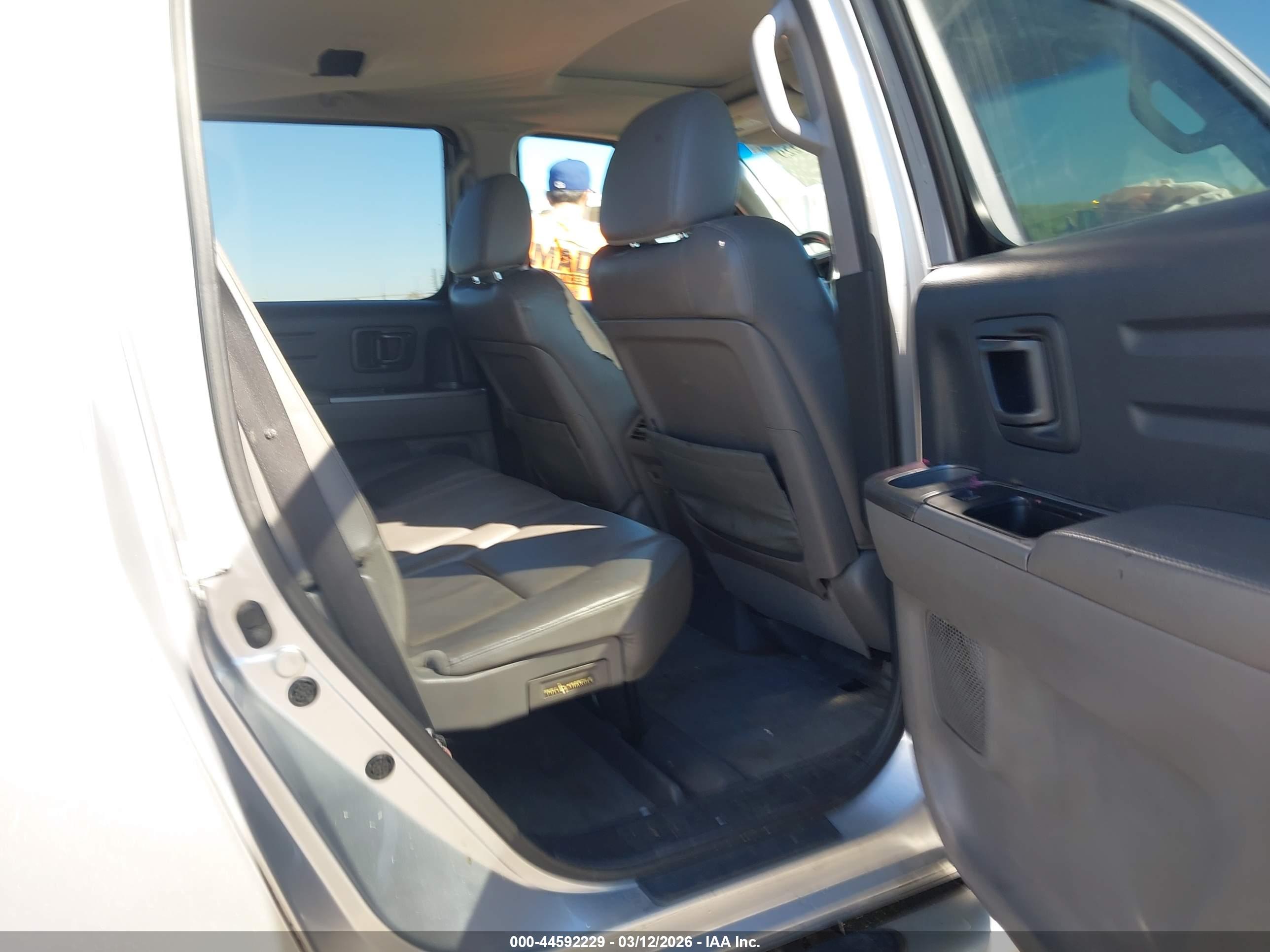 HONDA RIDGELINE image 8