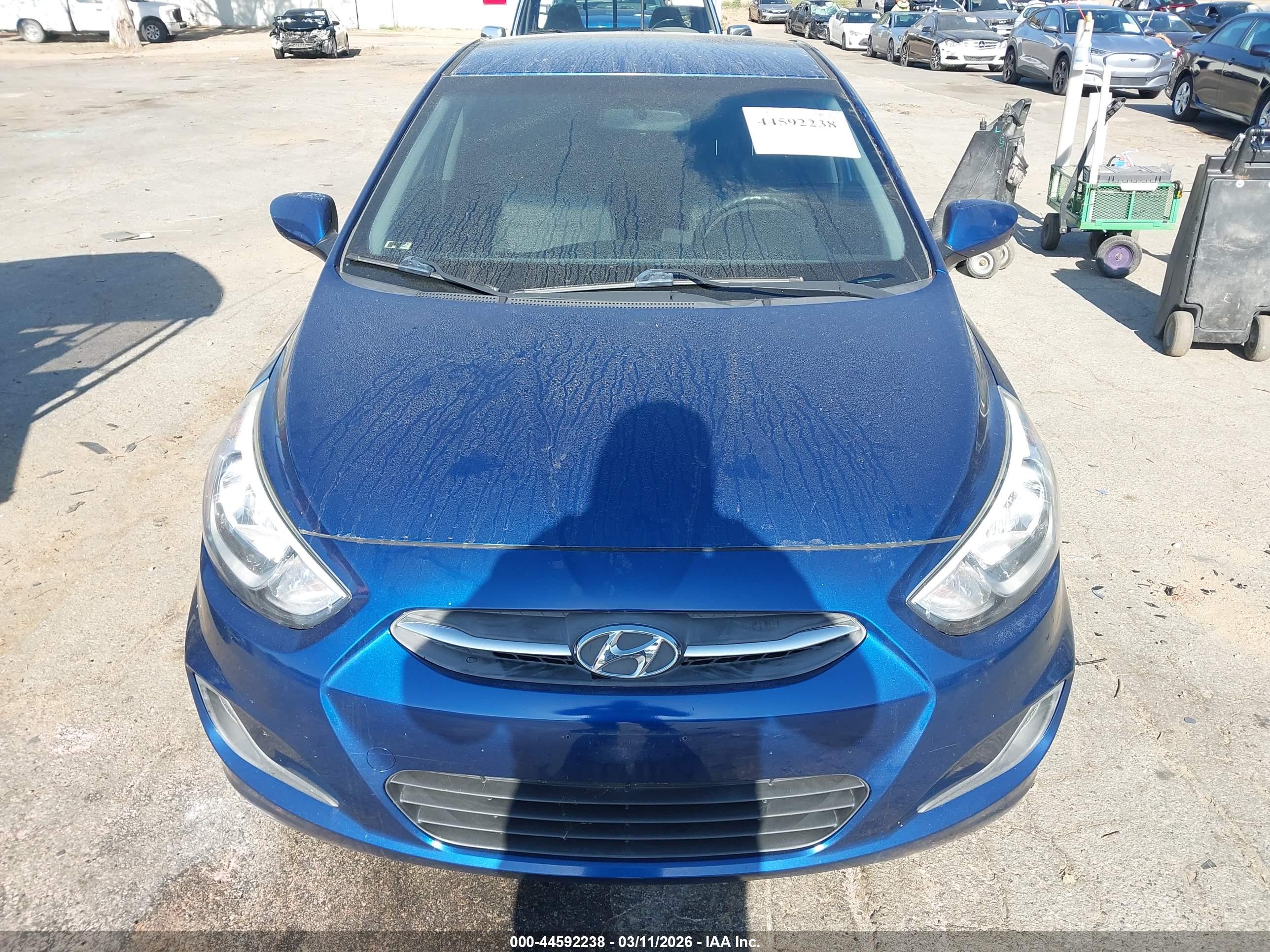 HYUNDAI ACCENT image 6