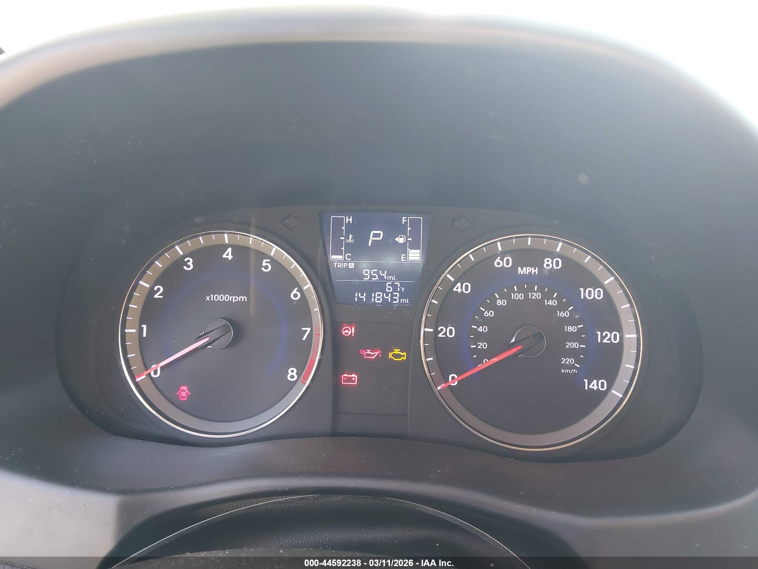 HYUNDAI ACCENT image 7