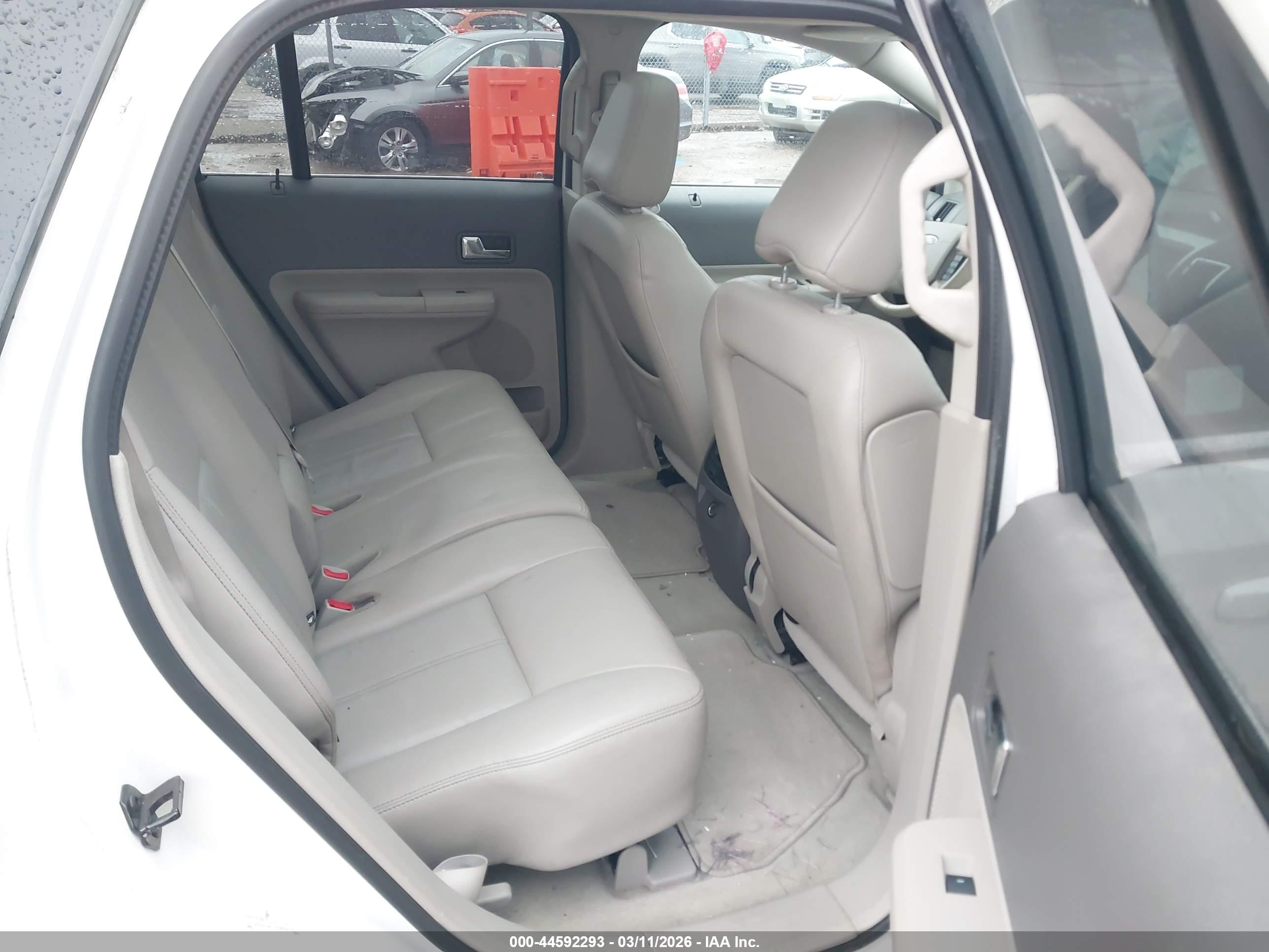 FORD EDGE image 8