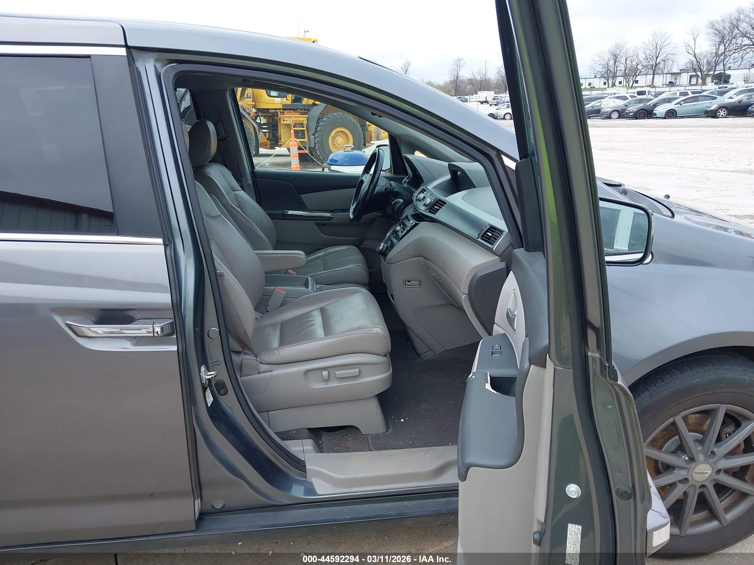 HONDA ODYSSEY image 5