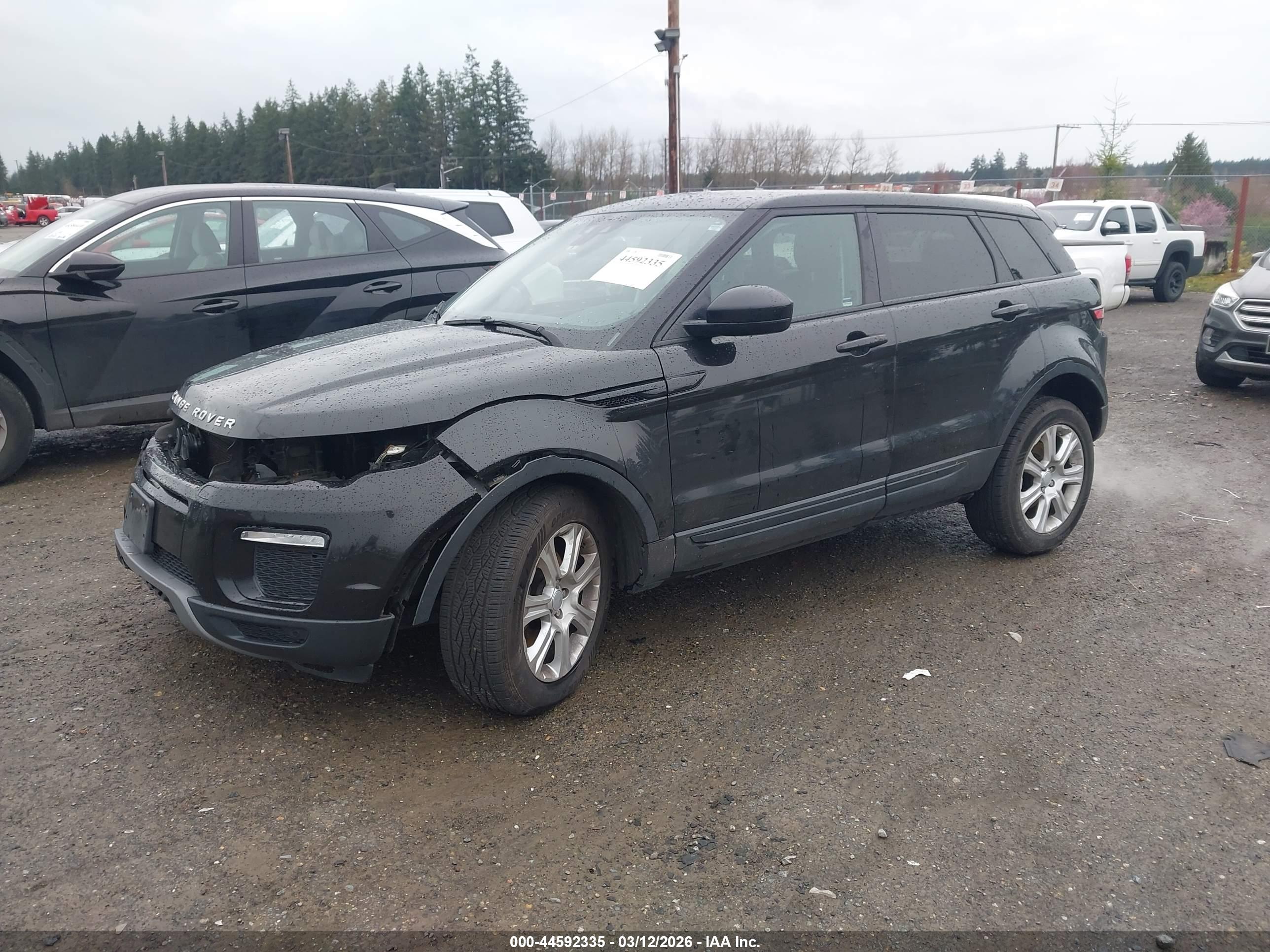 LAND ROVER image 2