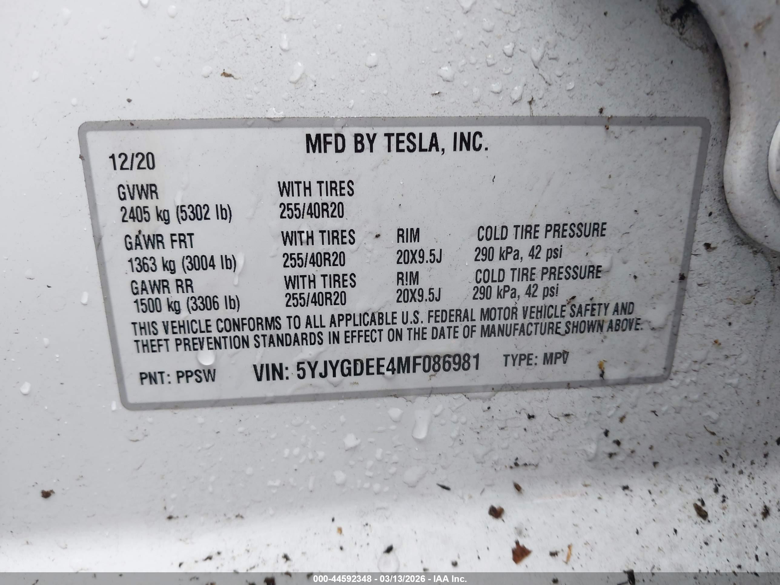 TESLA MODEL image 9