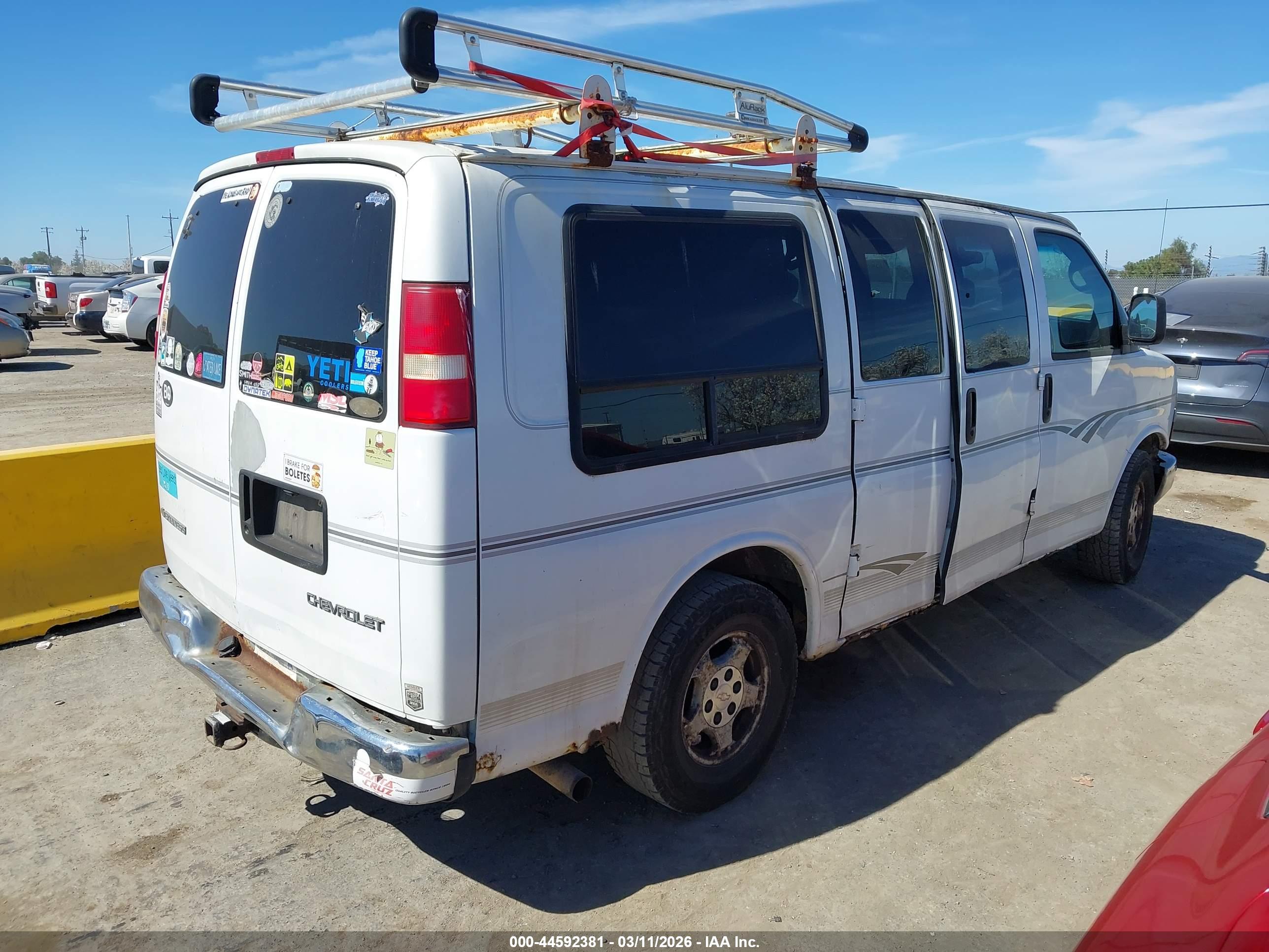 CHEVROLET EXPRESS image 4