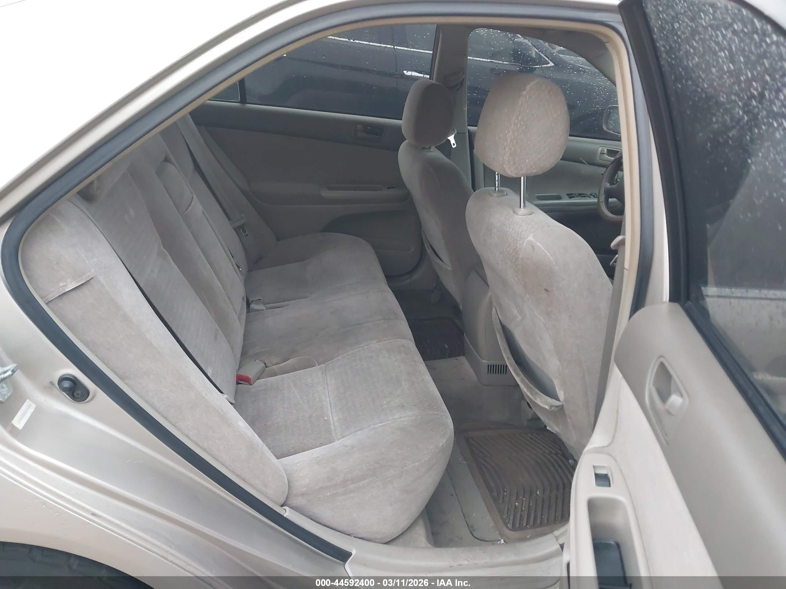 TOYOTA CAMRY image 8