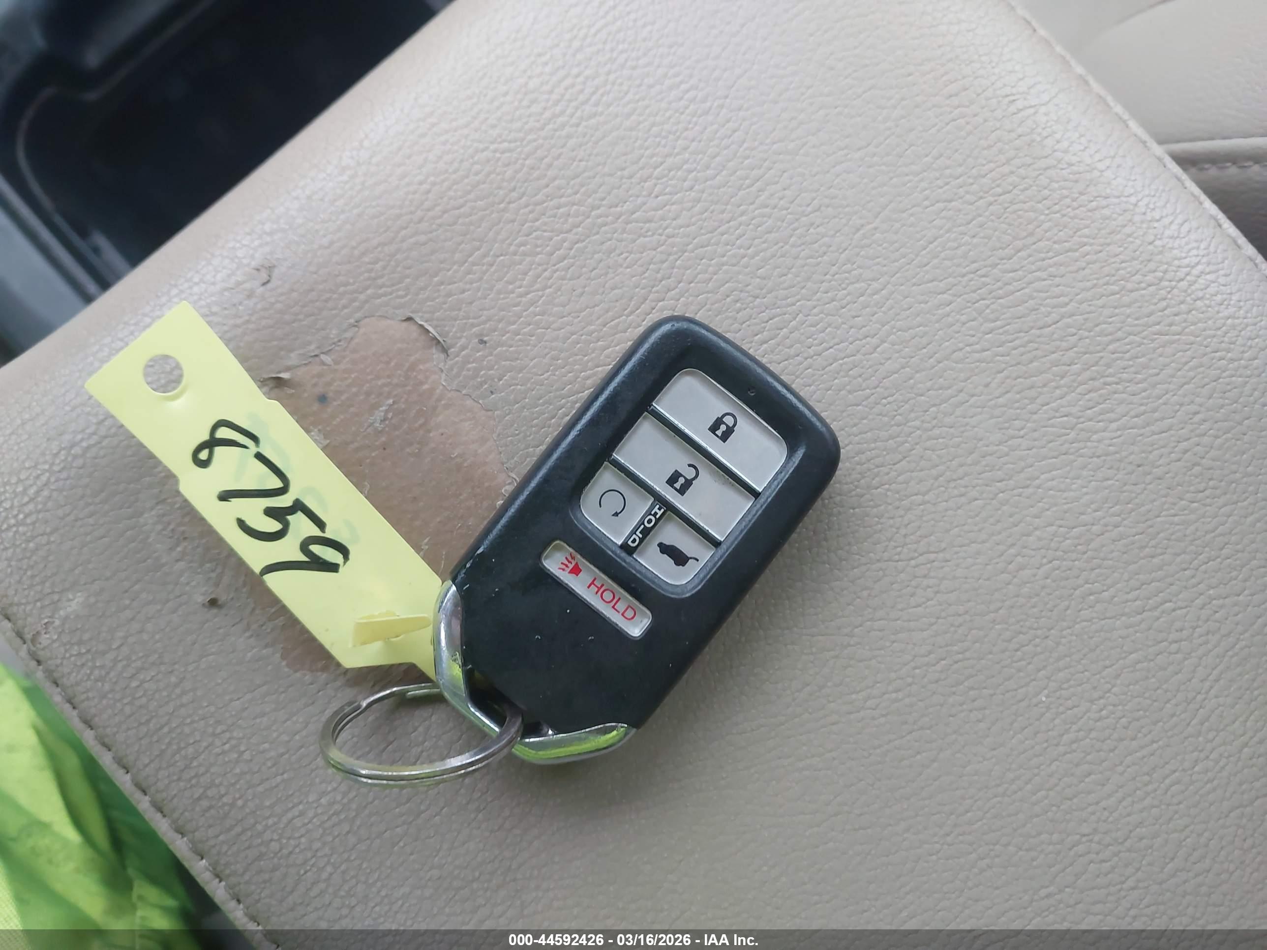 HONDA CR-V image 11