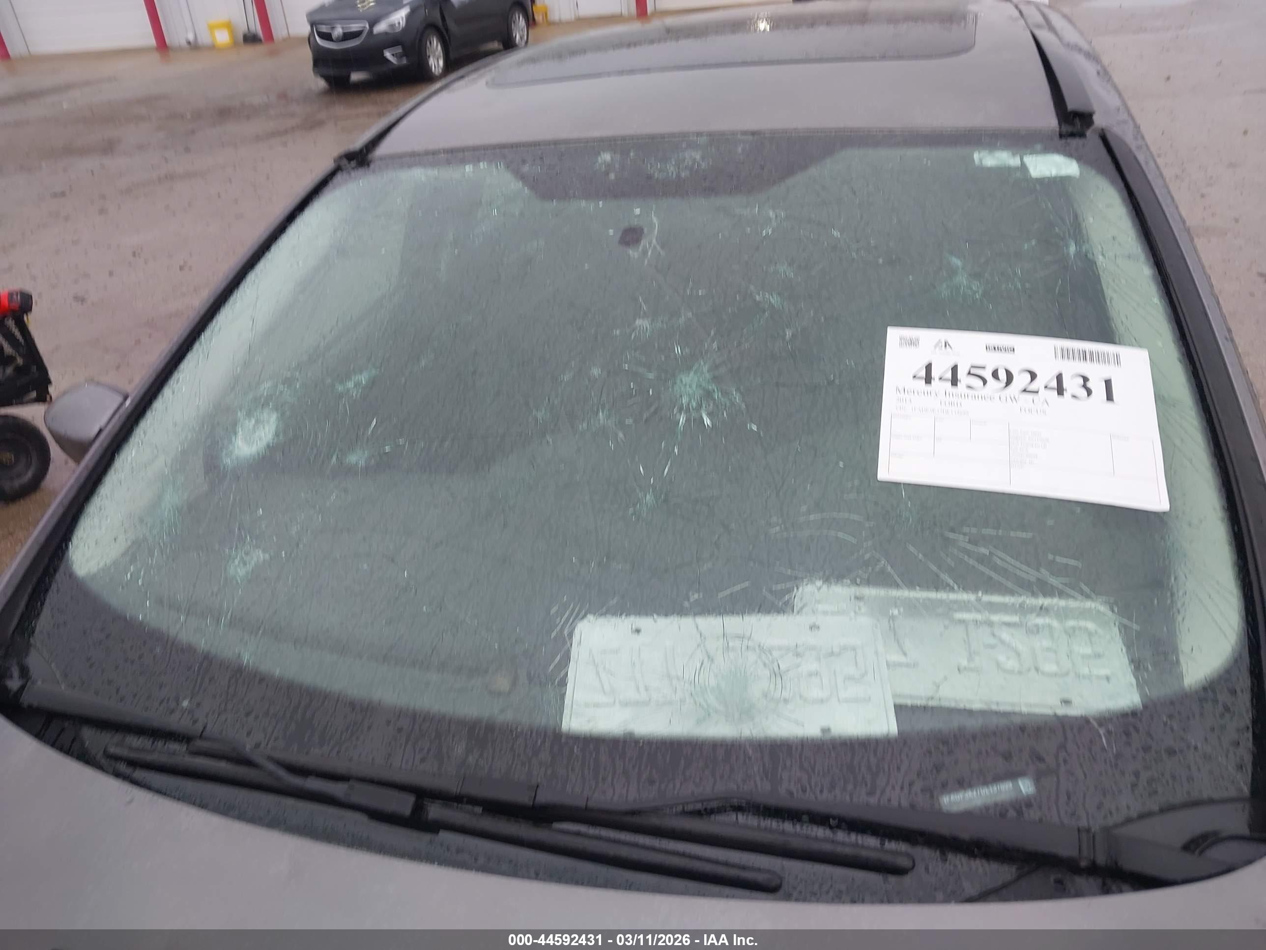 FORD FOCUS image 6