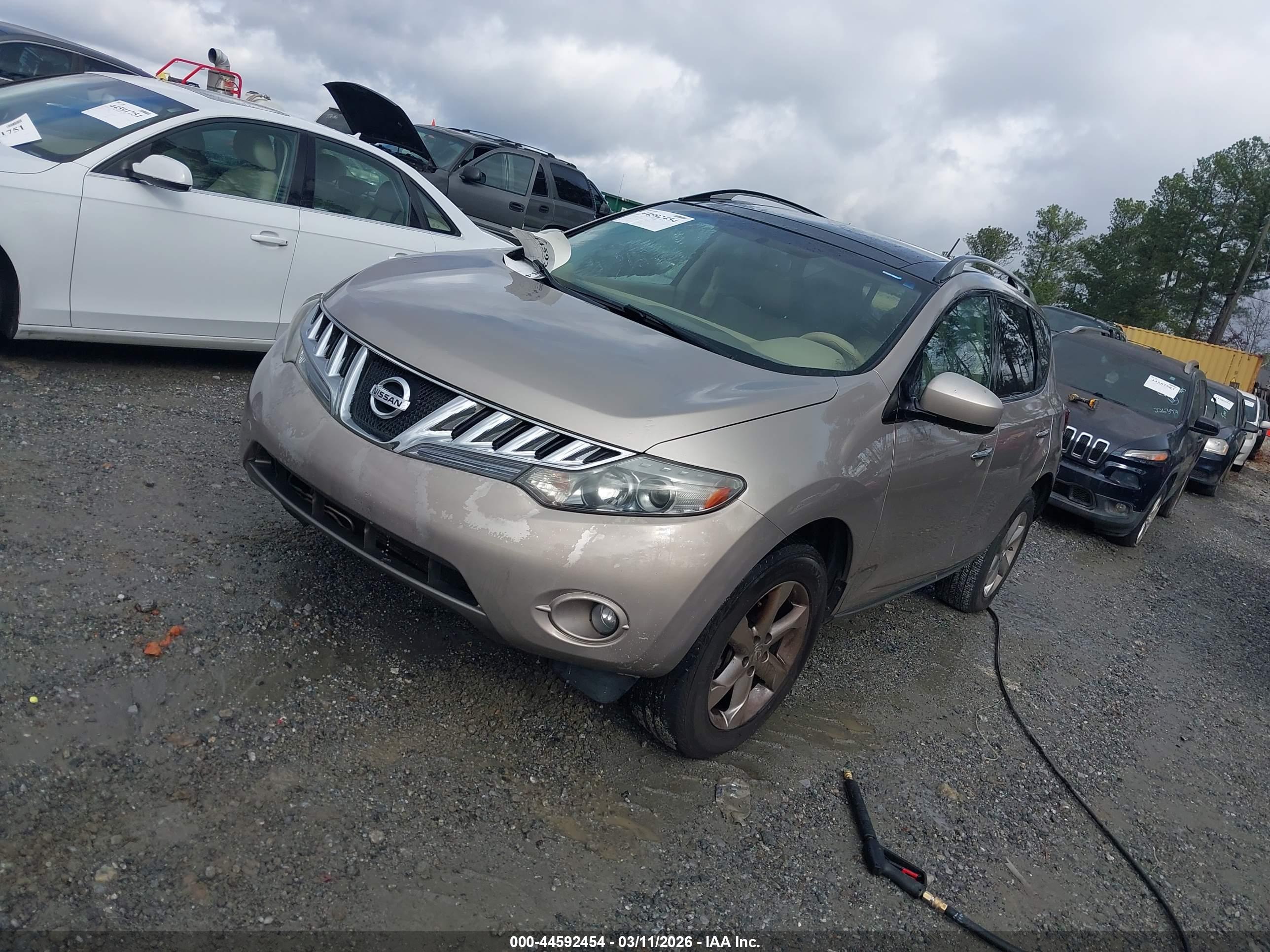 NISSAN MURANO image 2