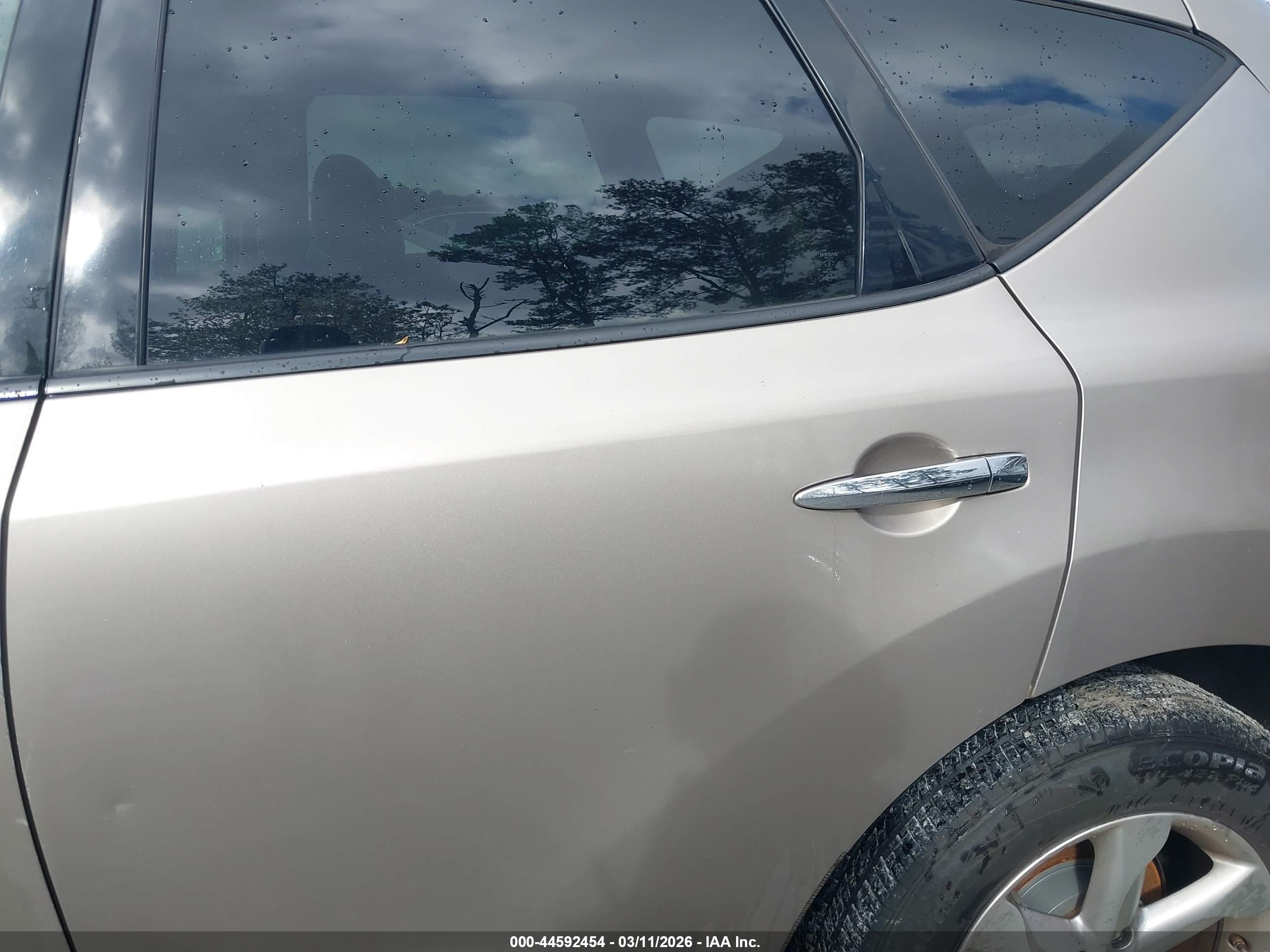 NISSAN MURANO image 6