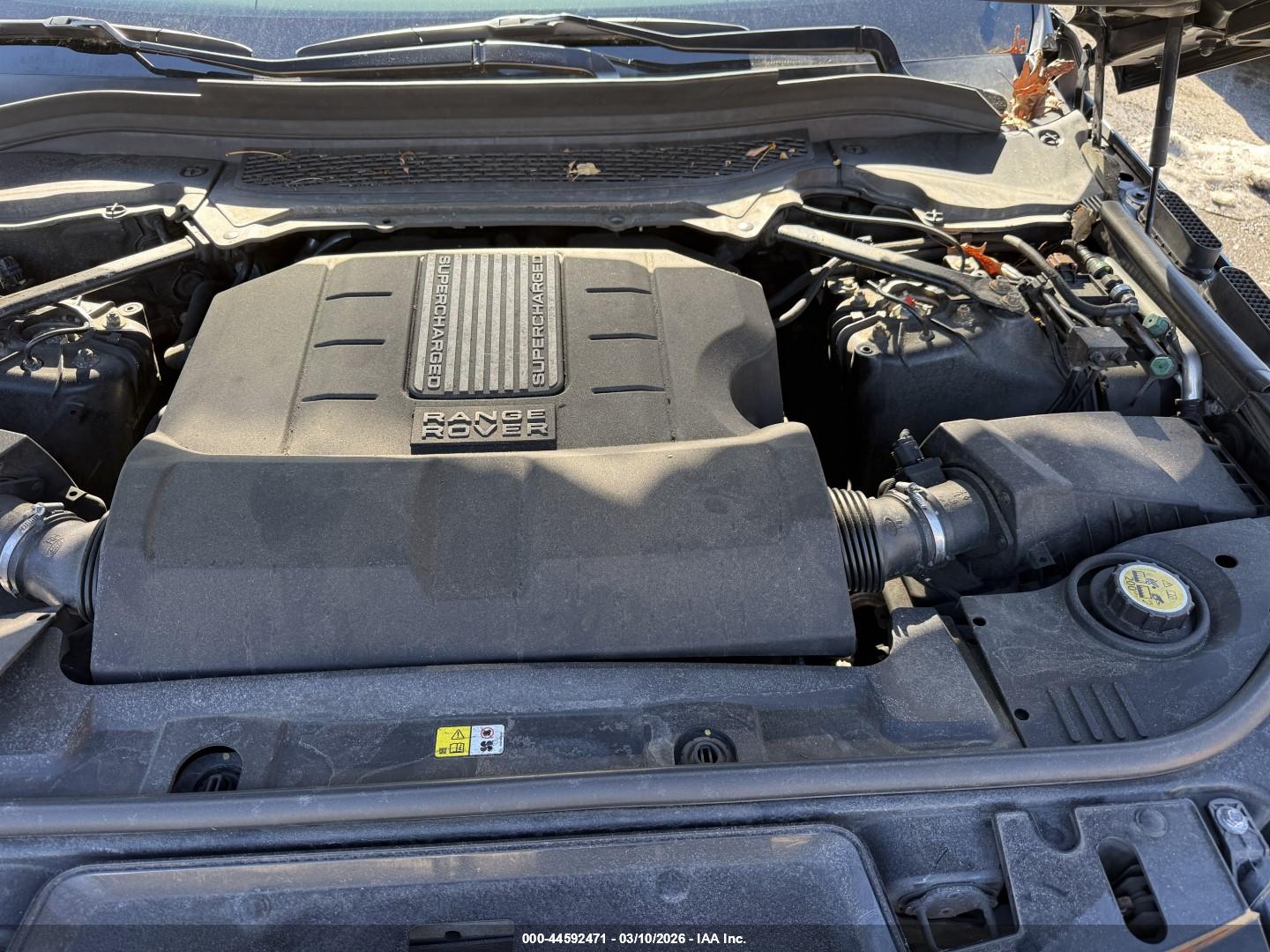 LAND ROVER image 10
