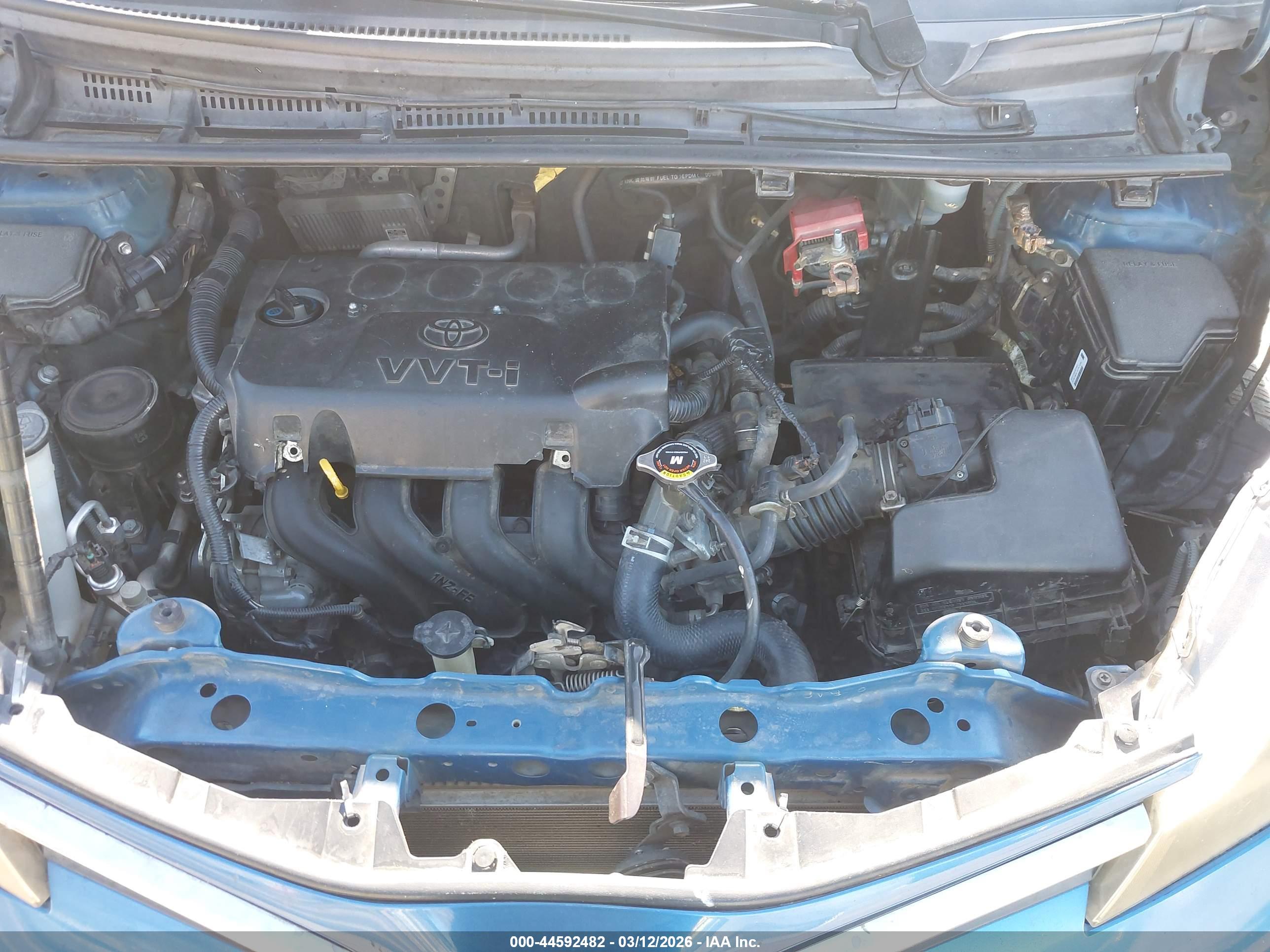 TOYOTA YARIS image 10
