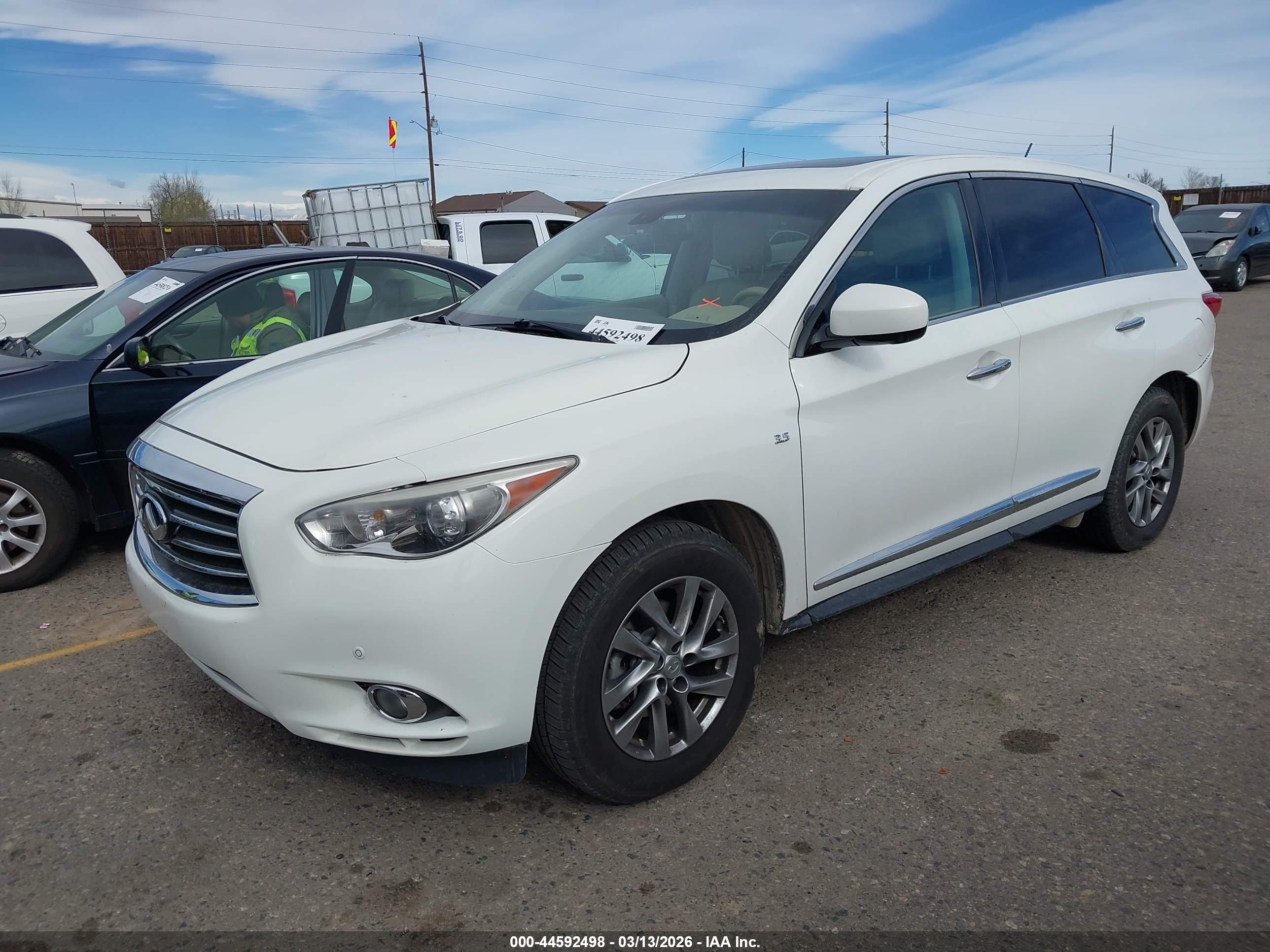 INFINITI QX60 image 2
