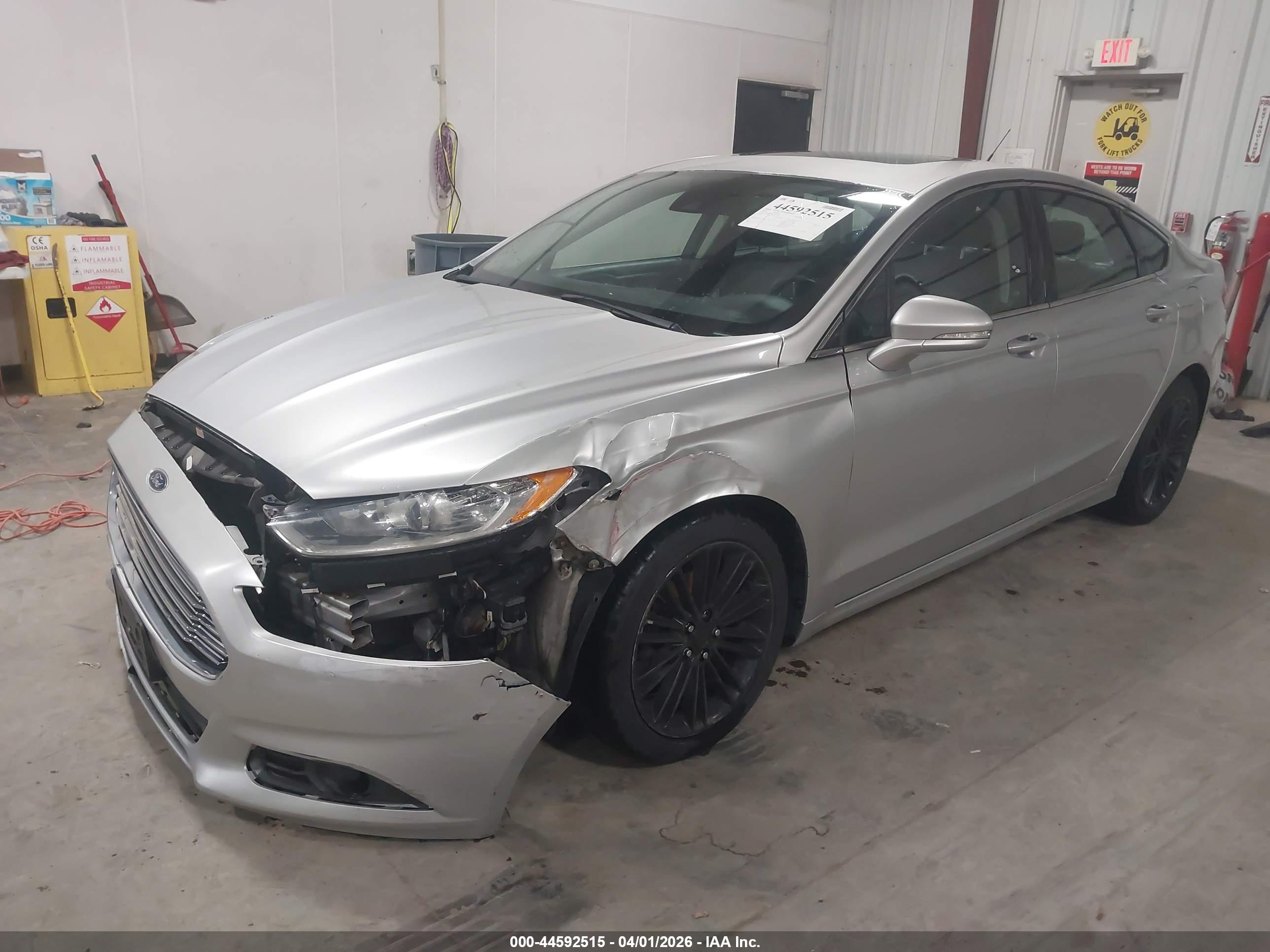 FORD FUSION image 2