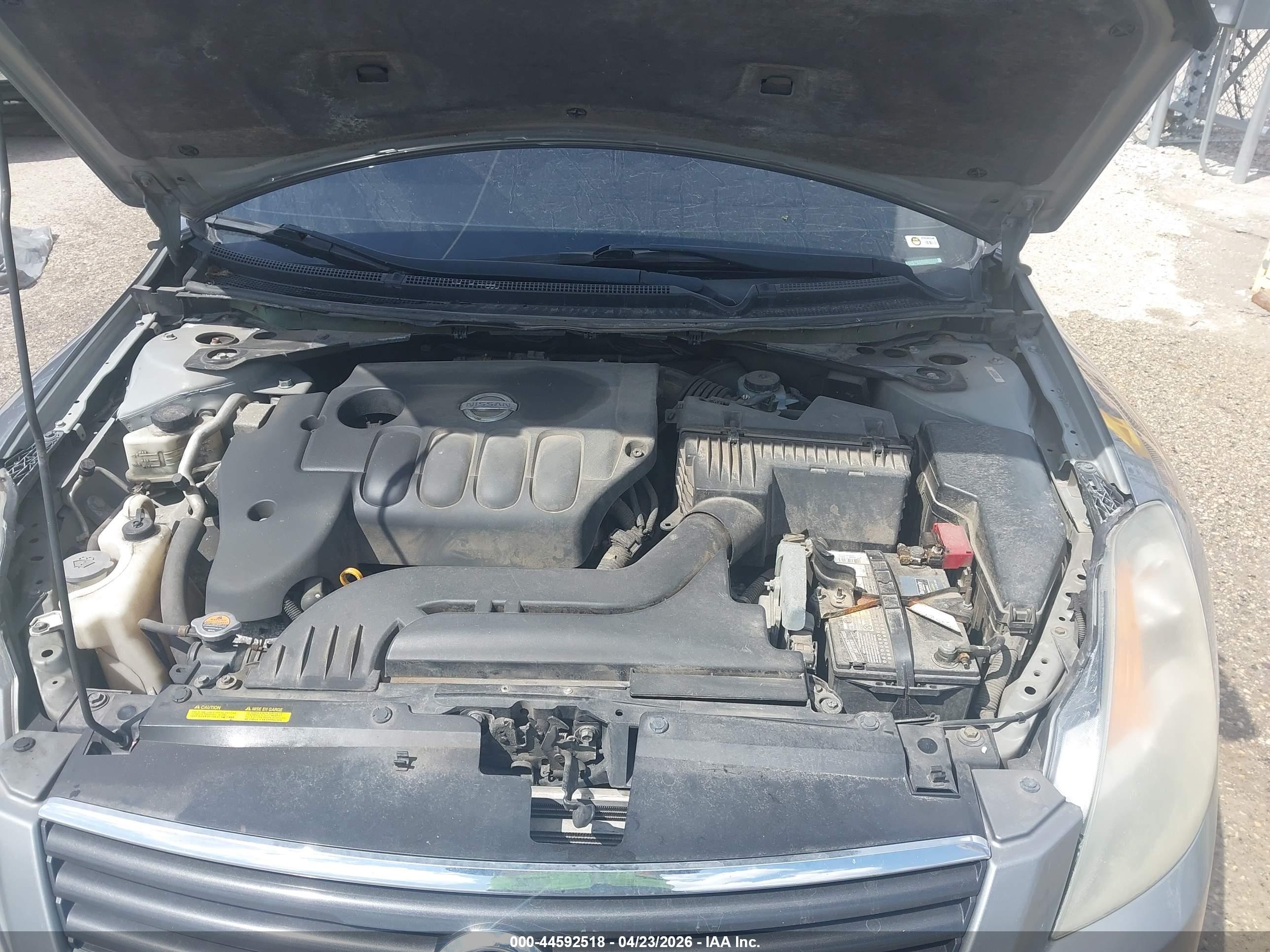 NISSAN ALTIMA image 10