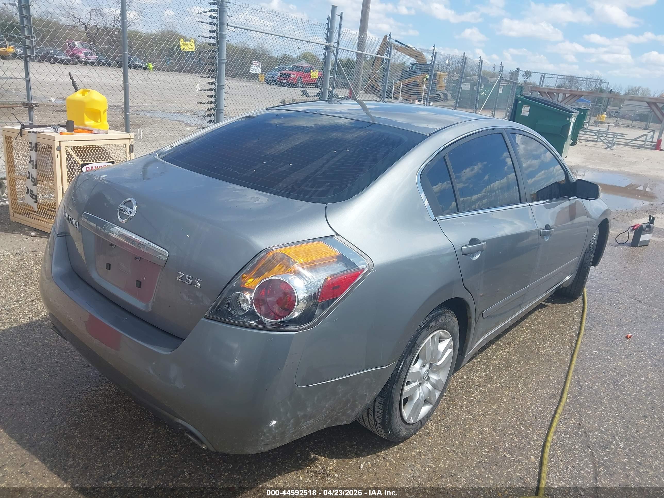 NISSAN ALTIMA image 4