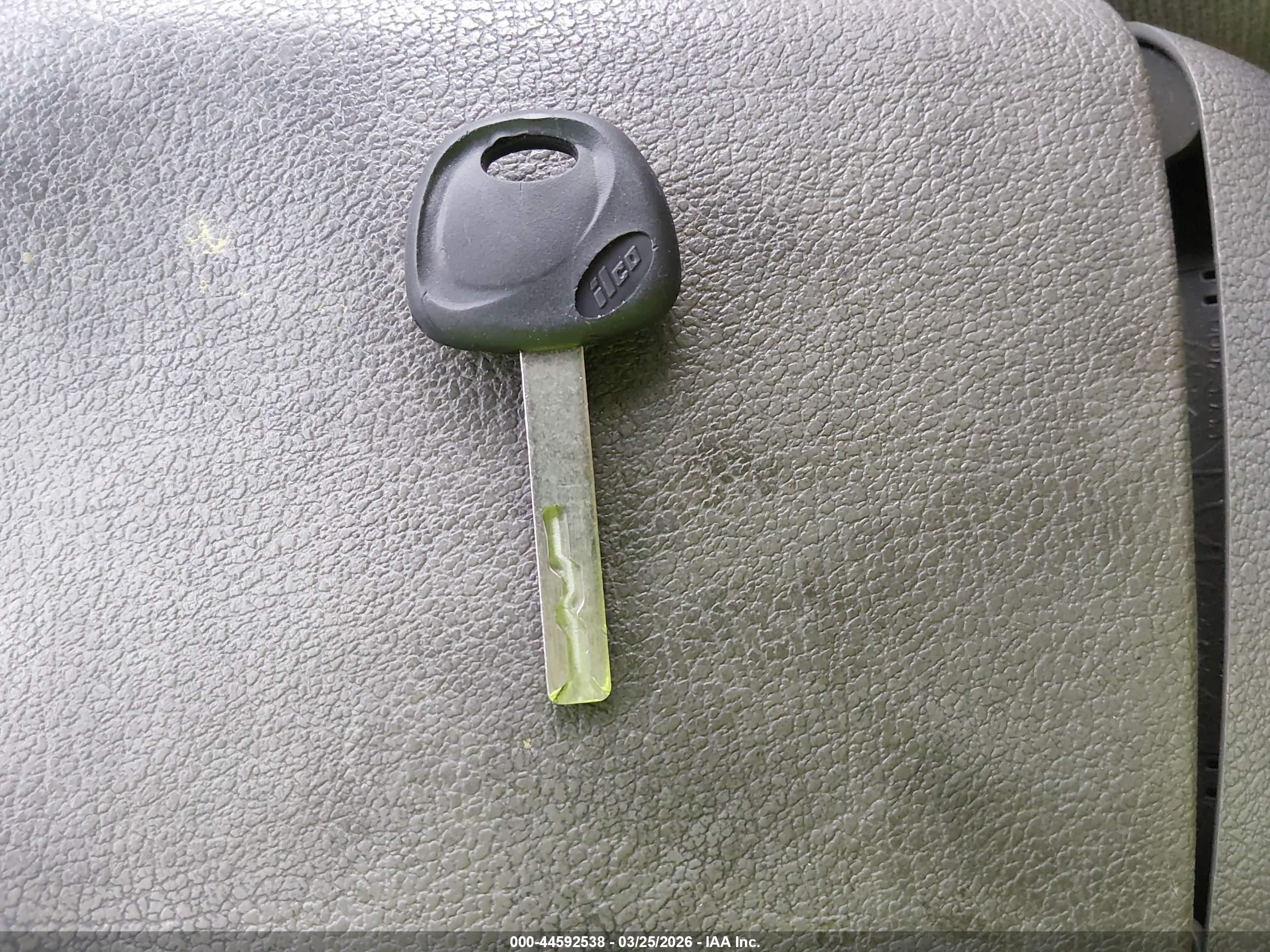 HYUNDAI ACCENT image 11