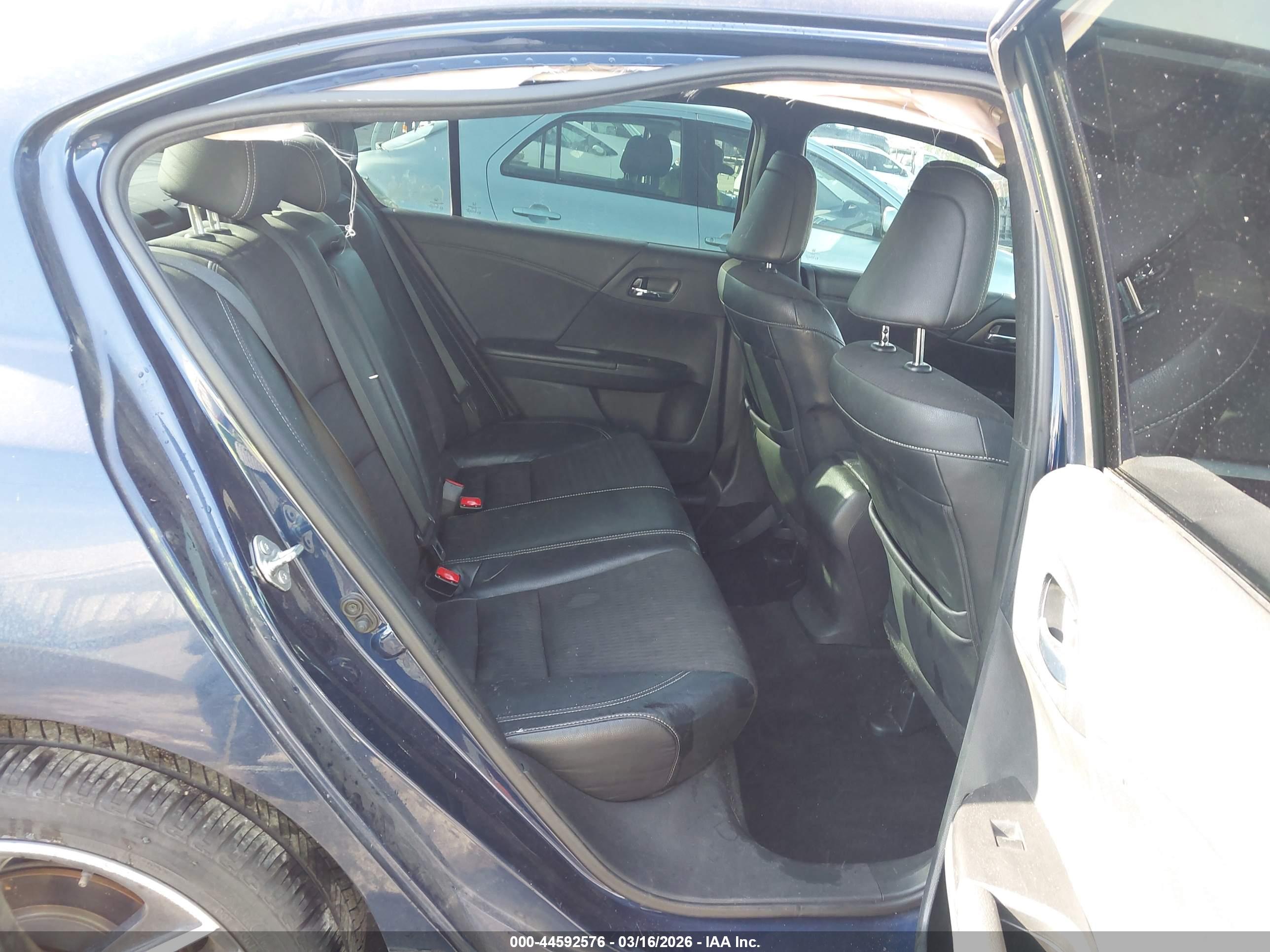 HONDA ACCORD image 8
