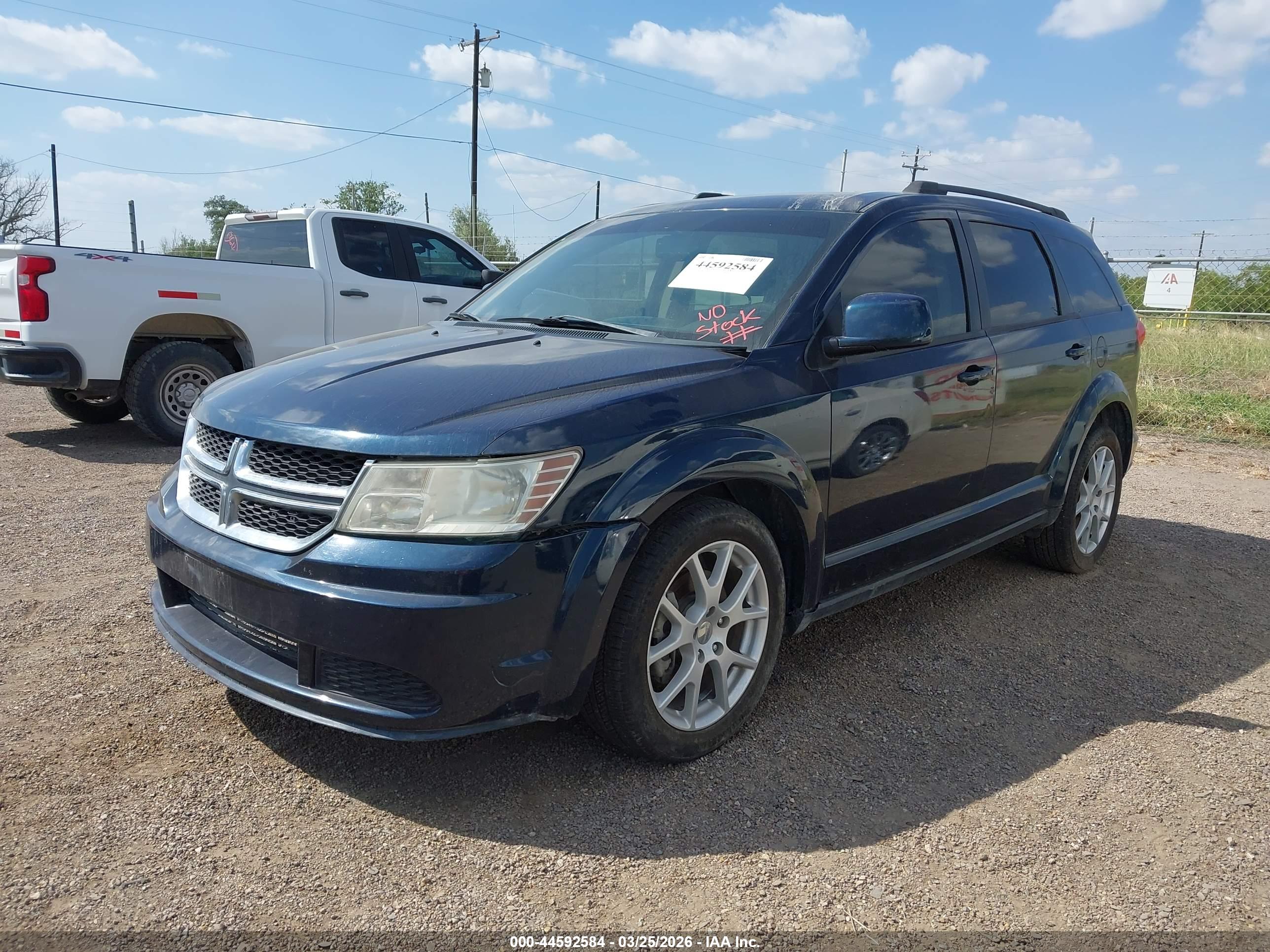 DODGE JOURNEY image 2