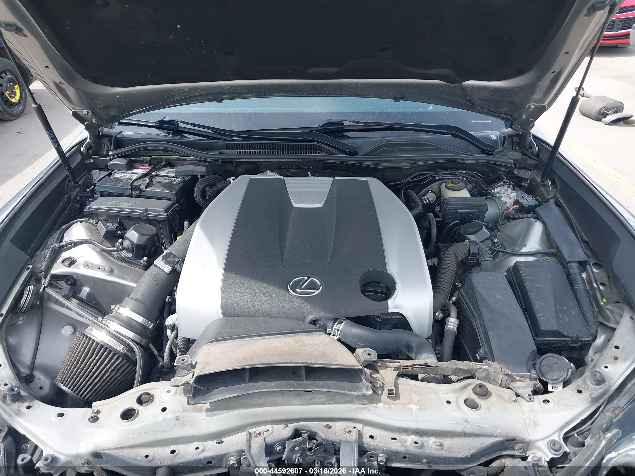 LEXUS RC image 10