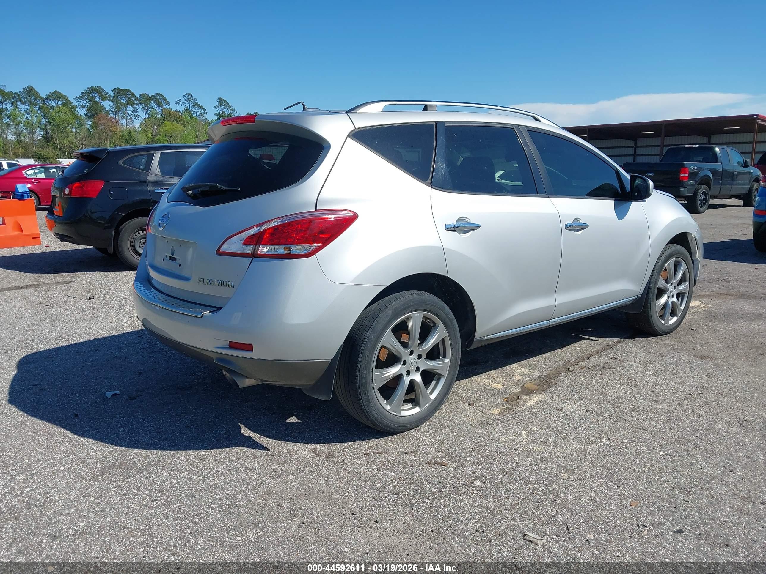 NISSAN MURANO image 4