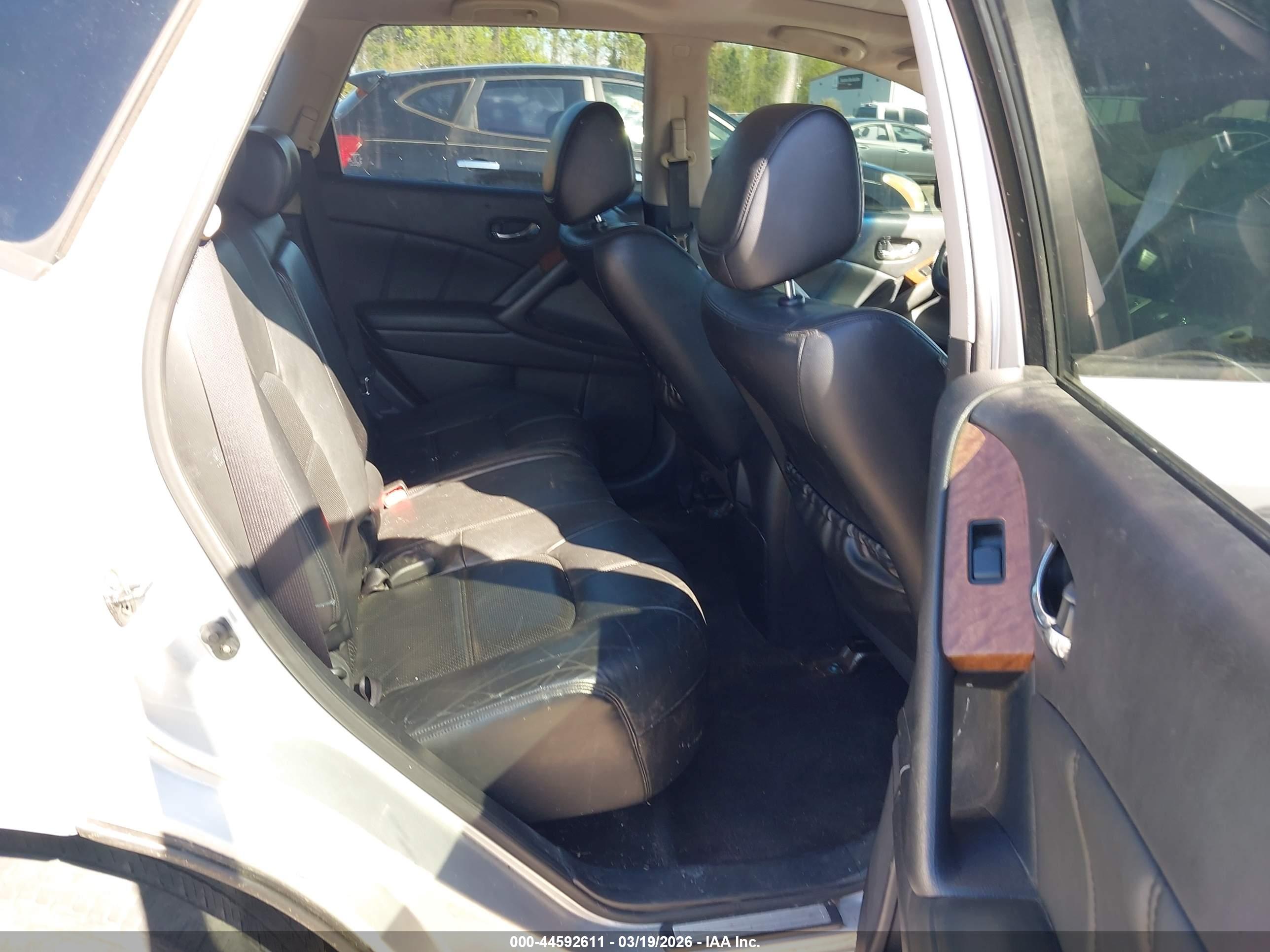 NISSAN MURANO image 8