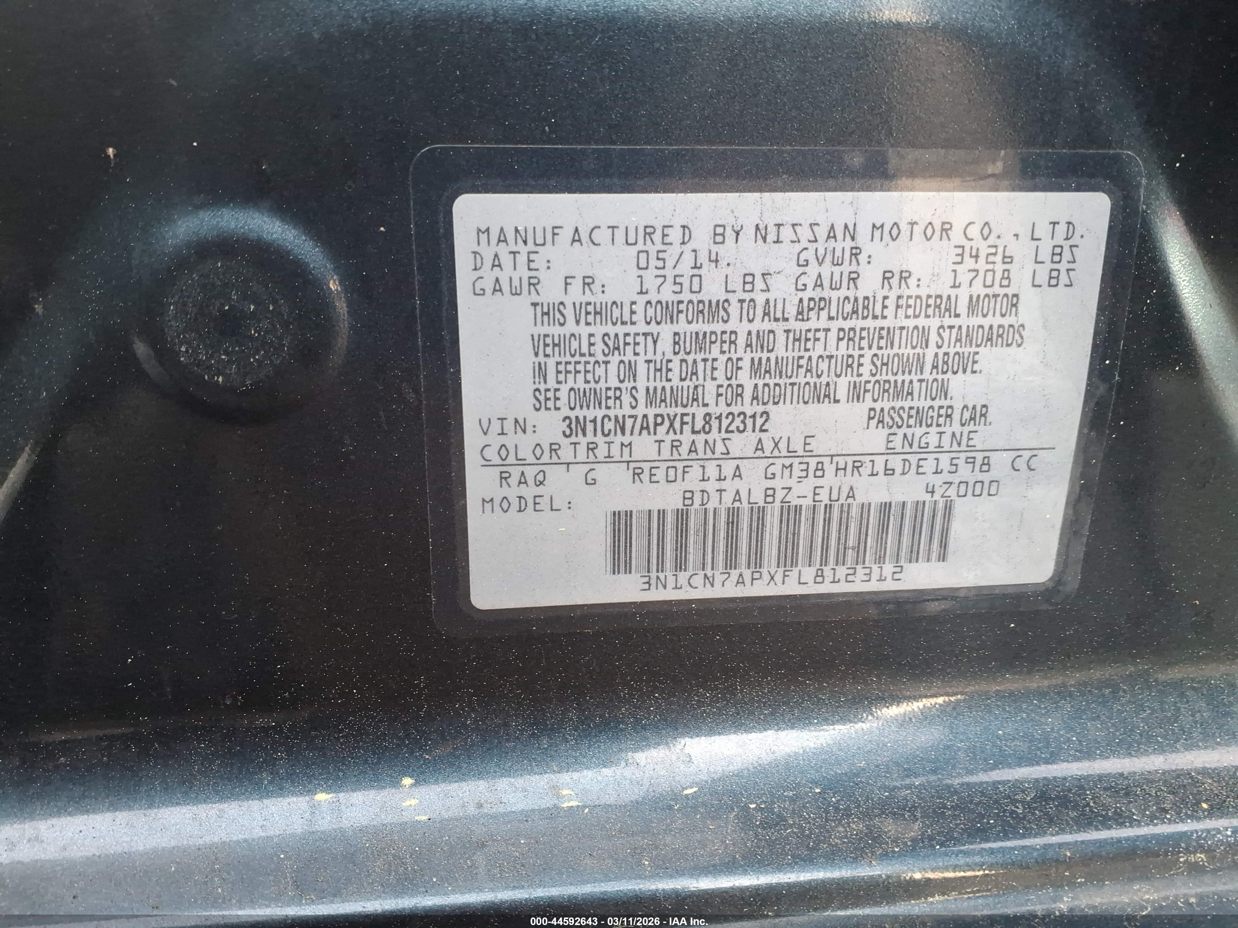 NISSAN VERSA image 9