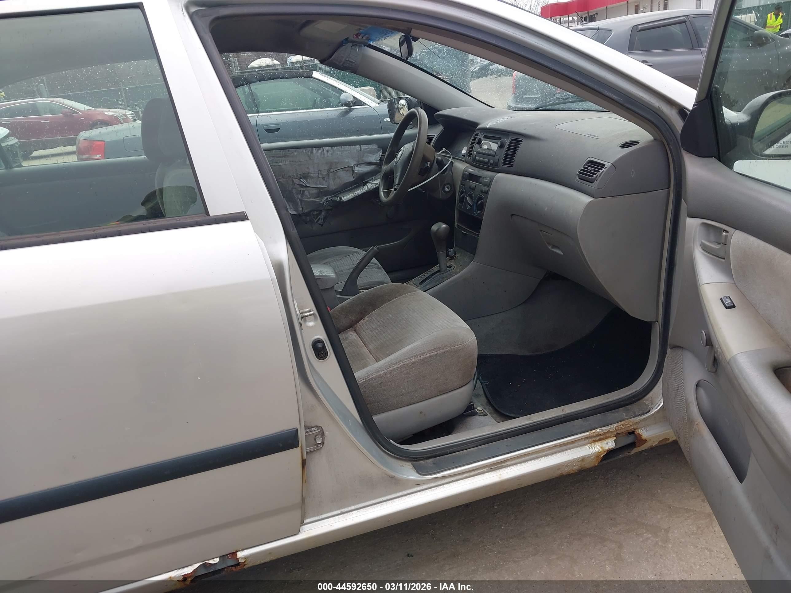TOYOTA COROLLA image 5