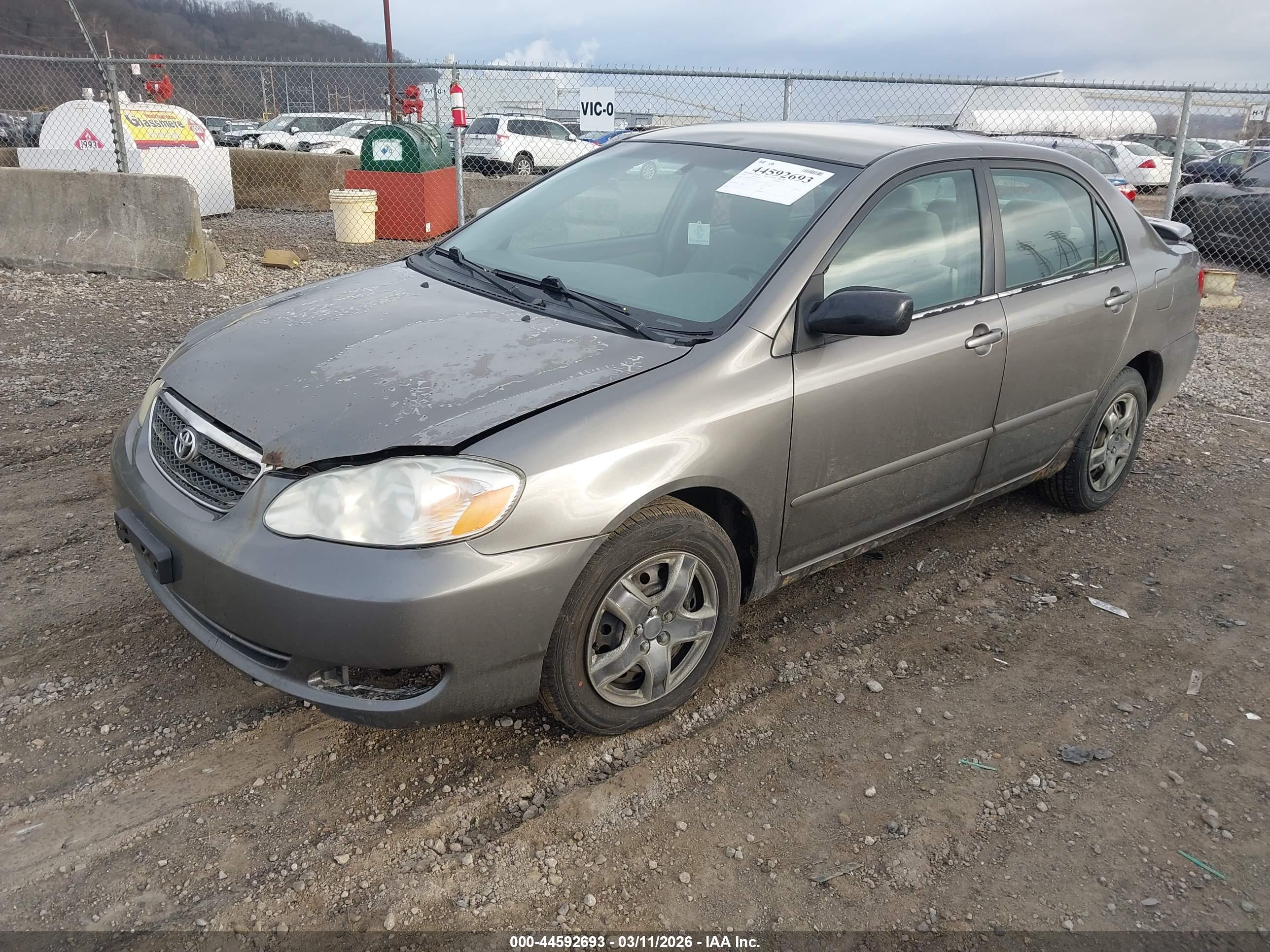TOYOTA COROLLA image 2