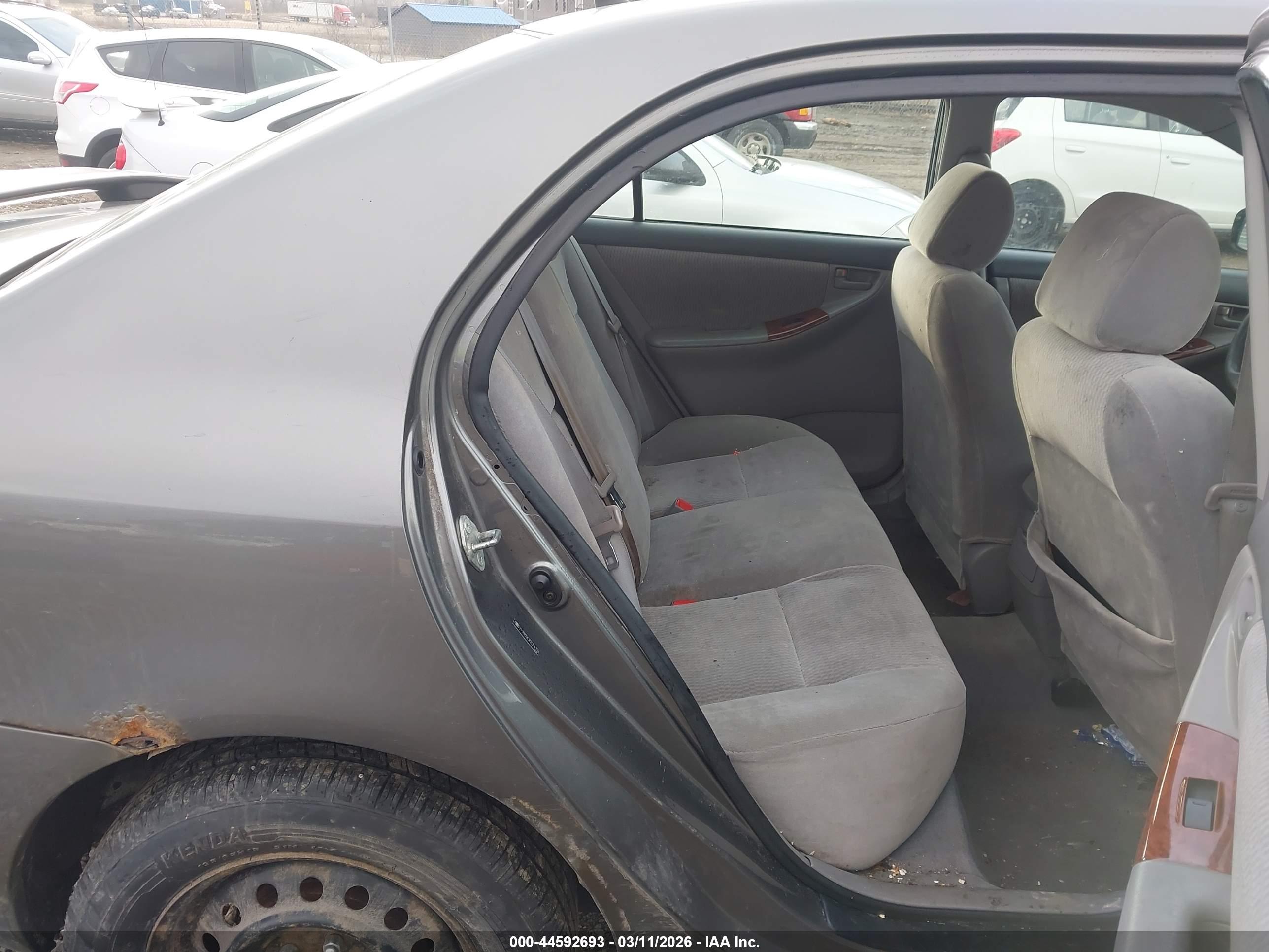 TOYOTA COROLLA image 8