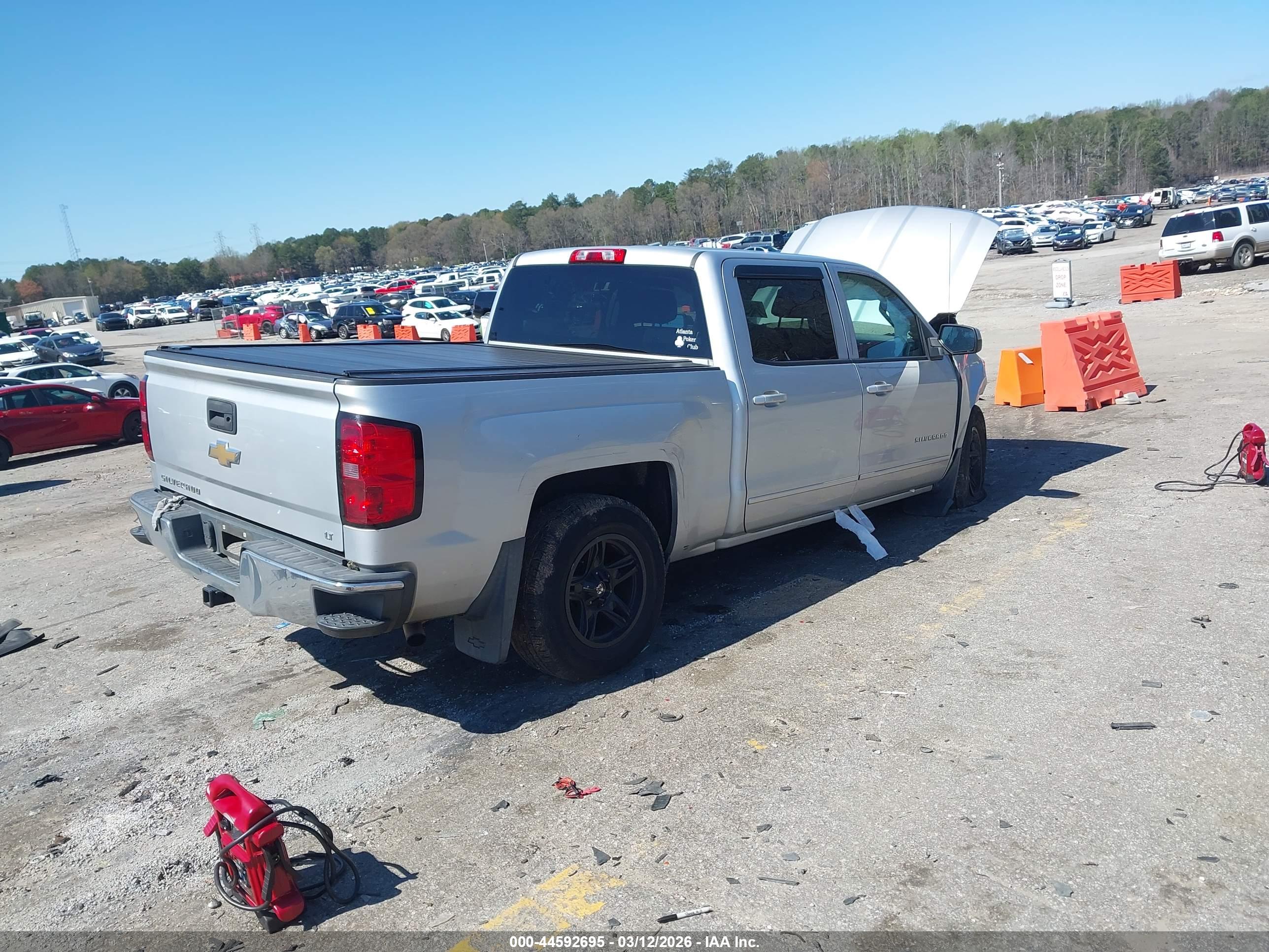 CHEVROLET SILVERADO image 4