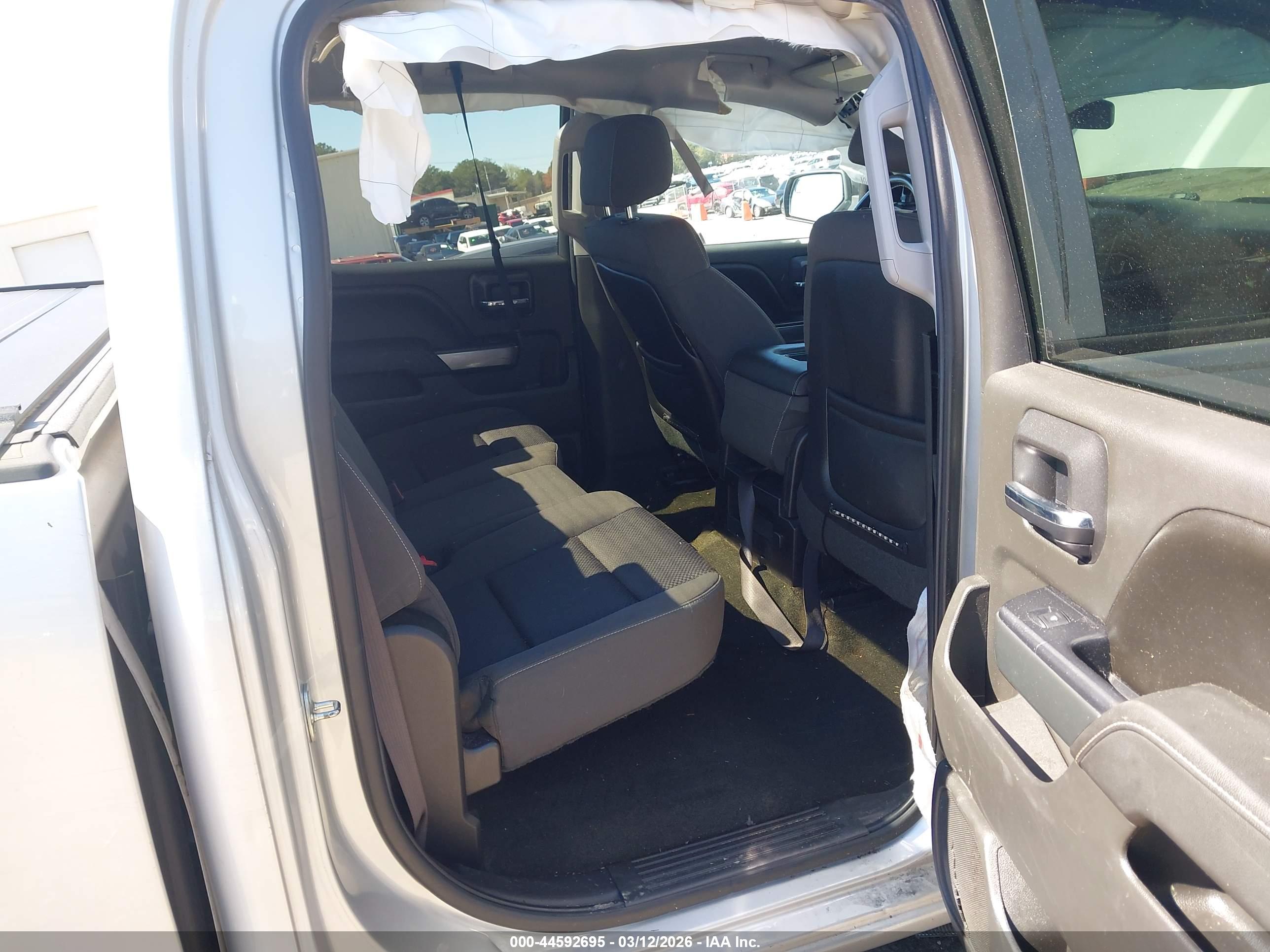 CHEVROLET SILVERADO image 8