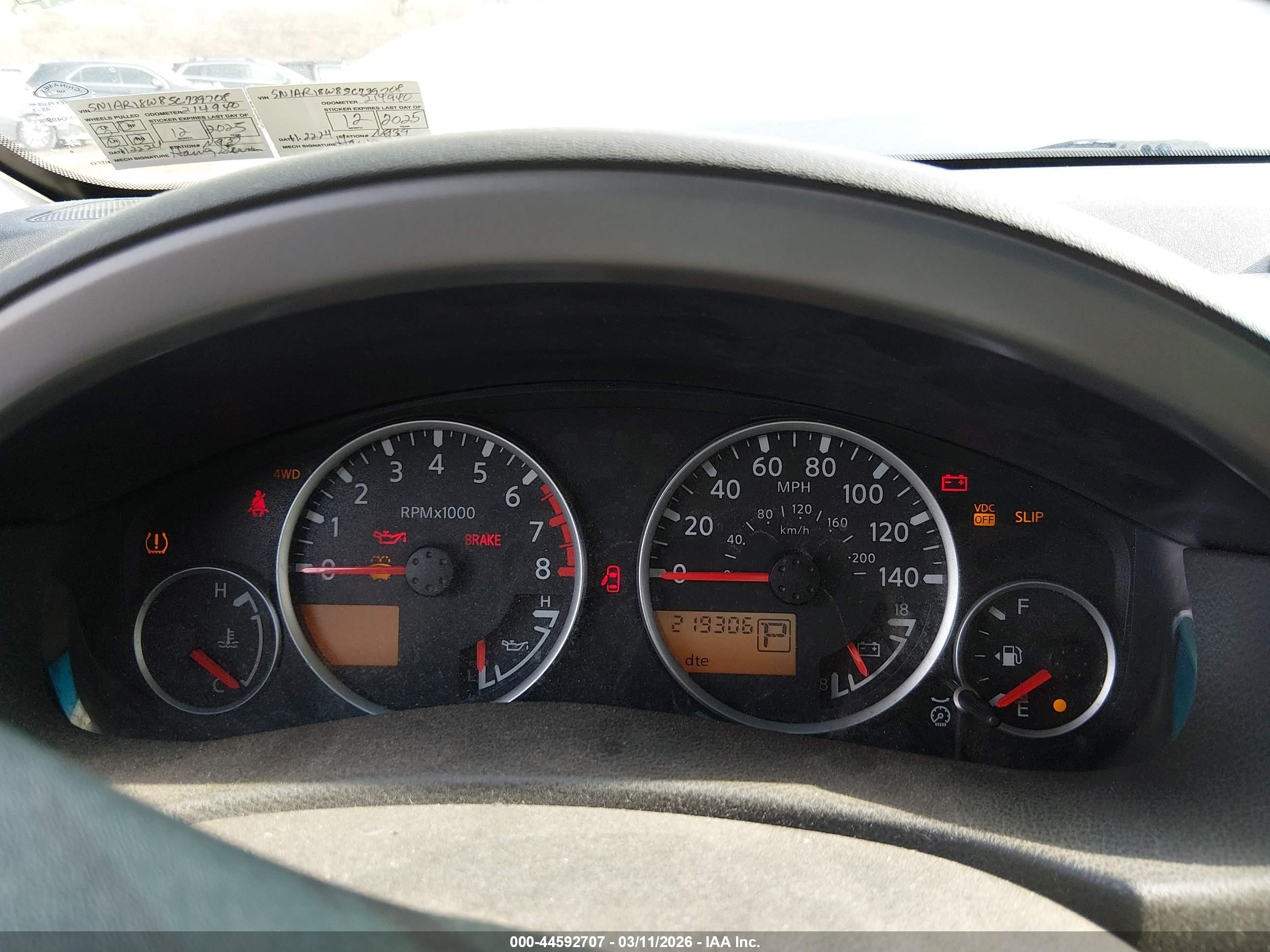 NISSAN PATHFINDER image 7