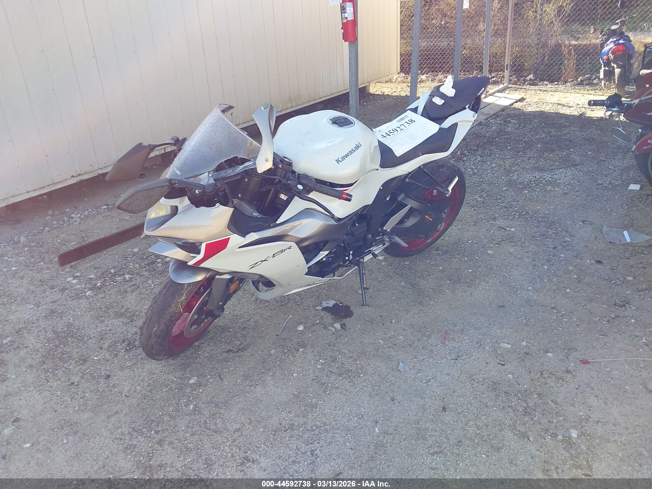 KAWASAKI ZX636 image 2