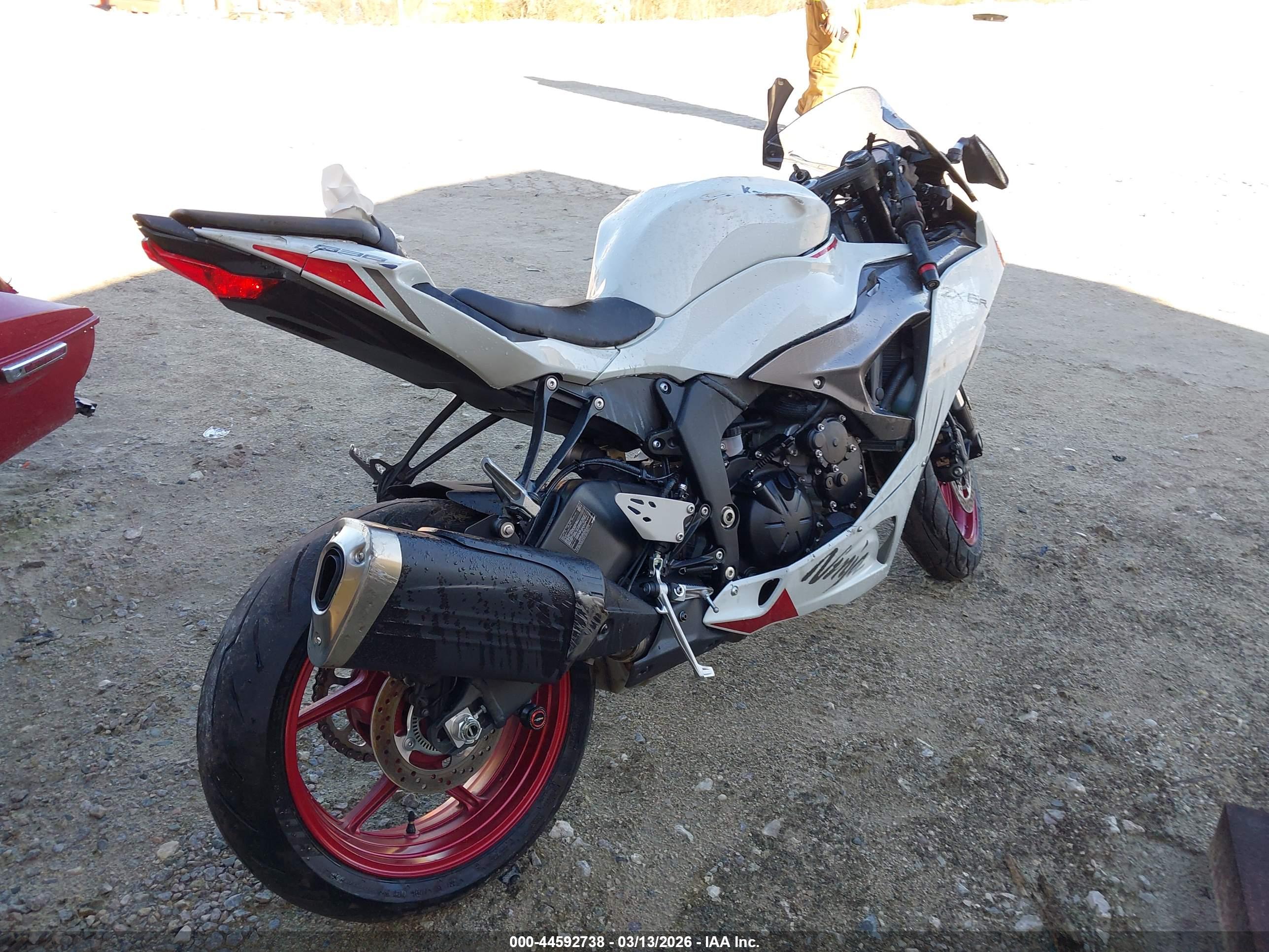 KAWASAKI ZX636 image 4