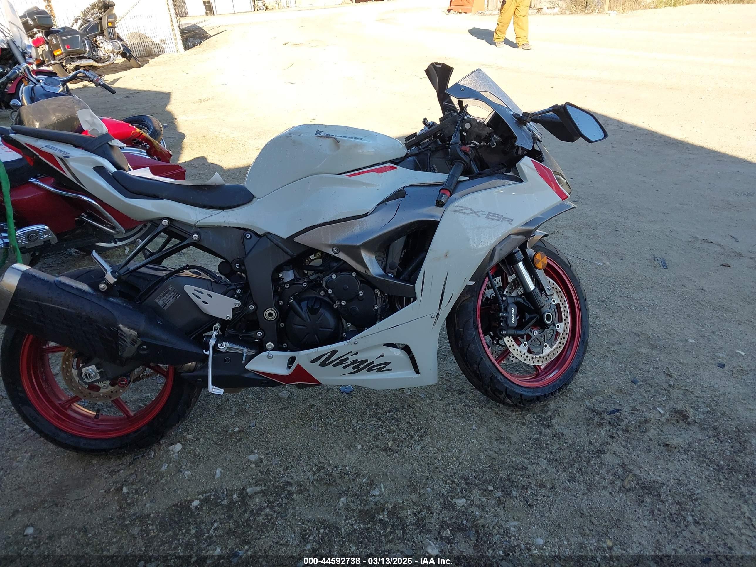 KAWASAKI ZX636 image 8