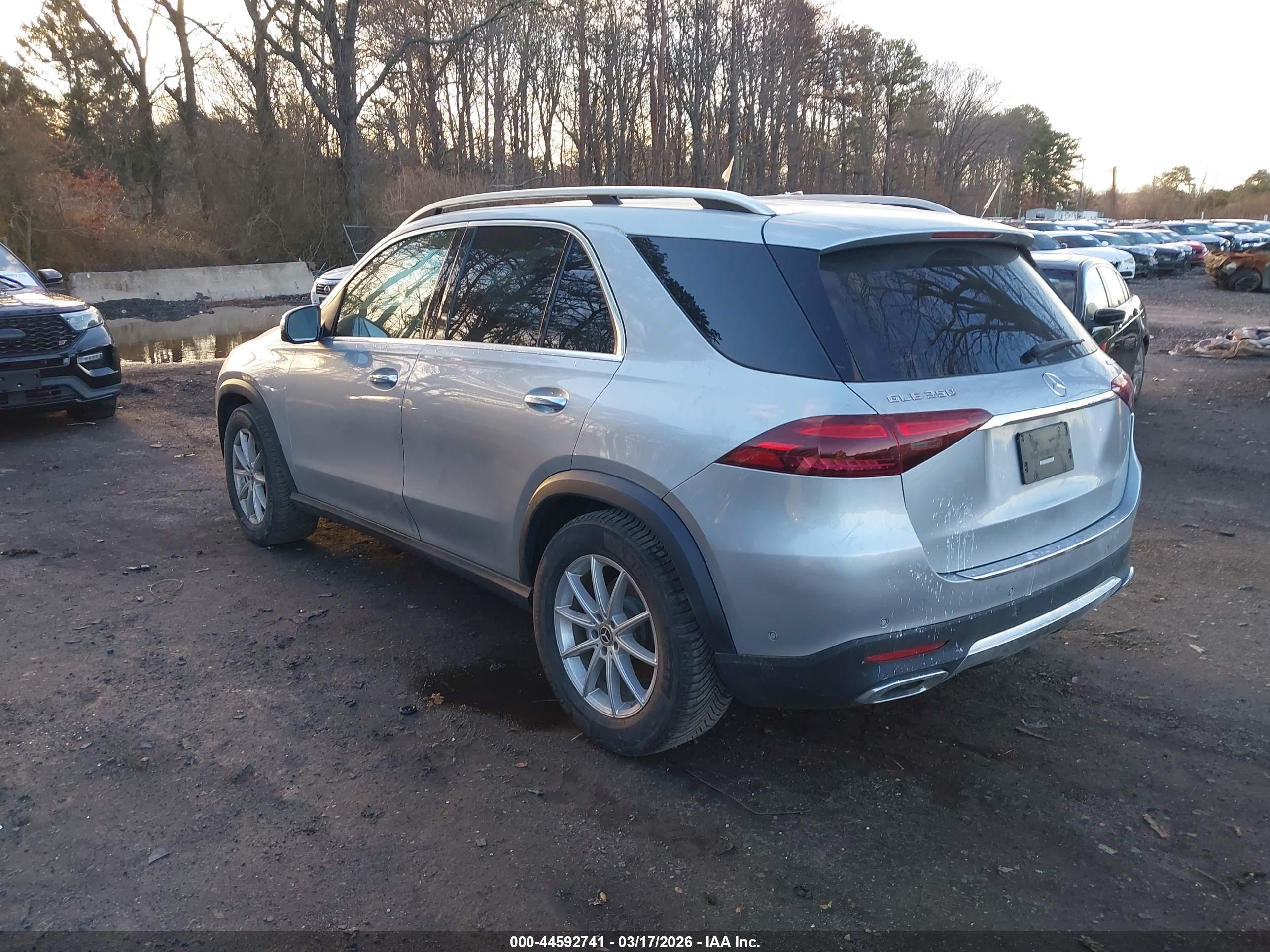 MERCEDES-BENZ GLE image 3