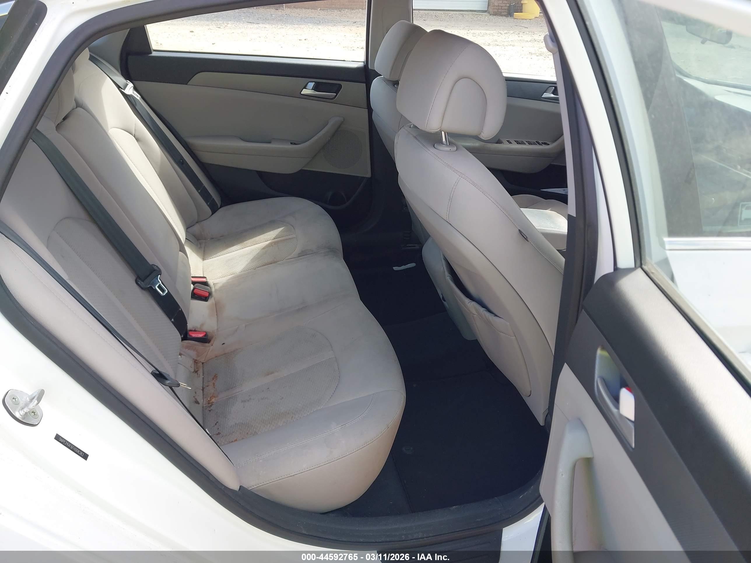 HYUNDAI SONATA image 8