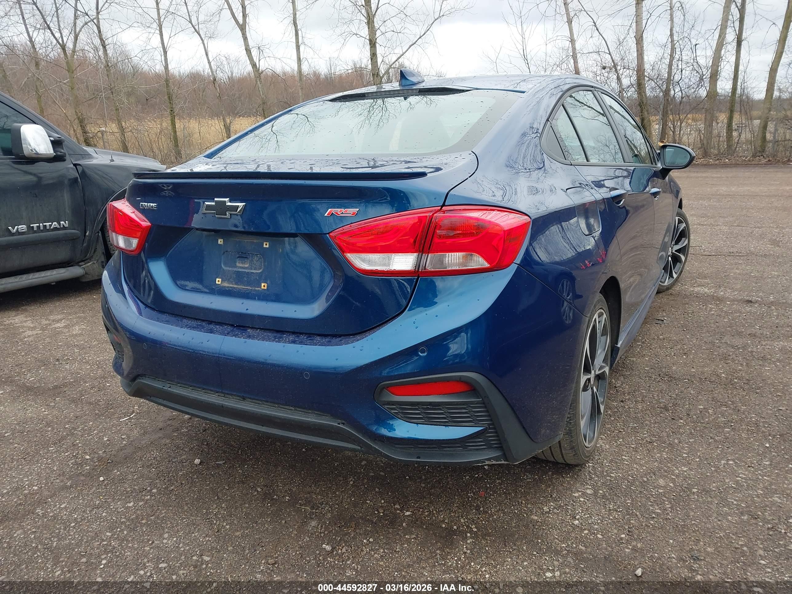 CHEVROLET CRUZE image 4