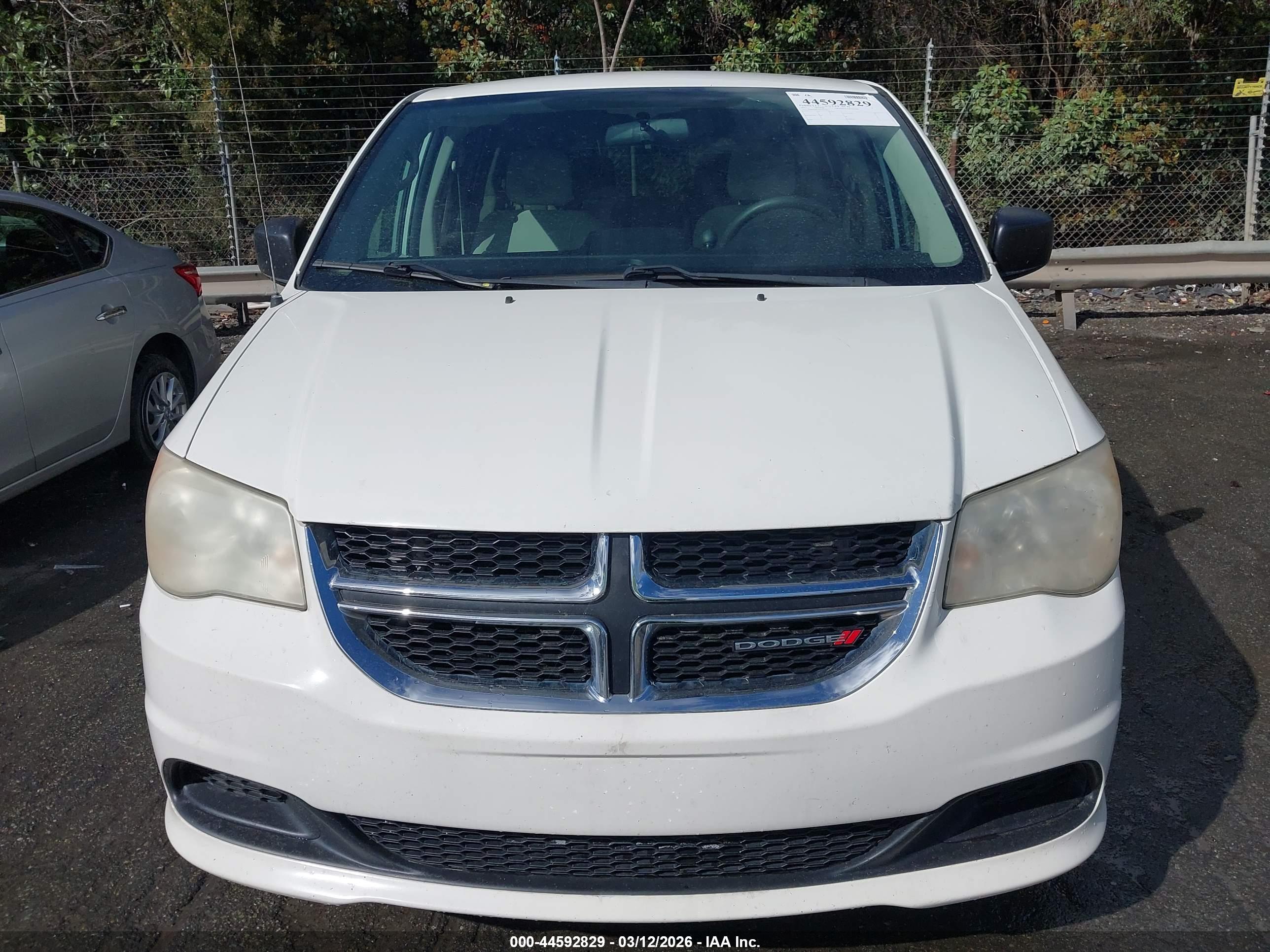 DODGE GRAND image 6
