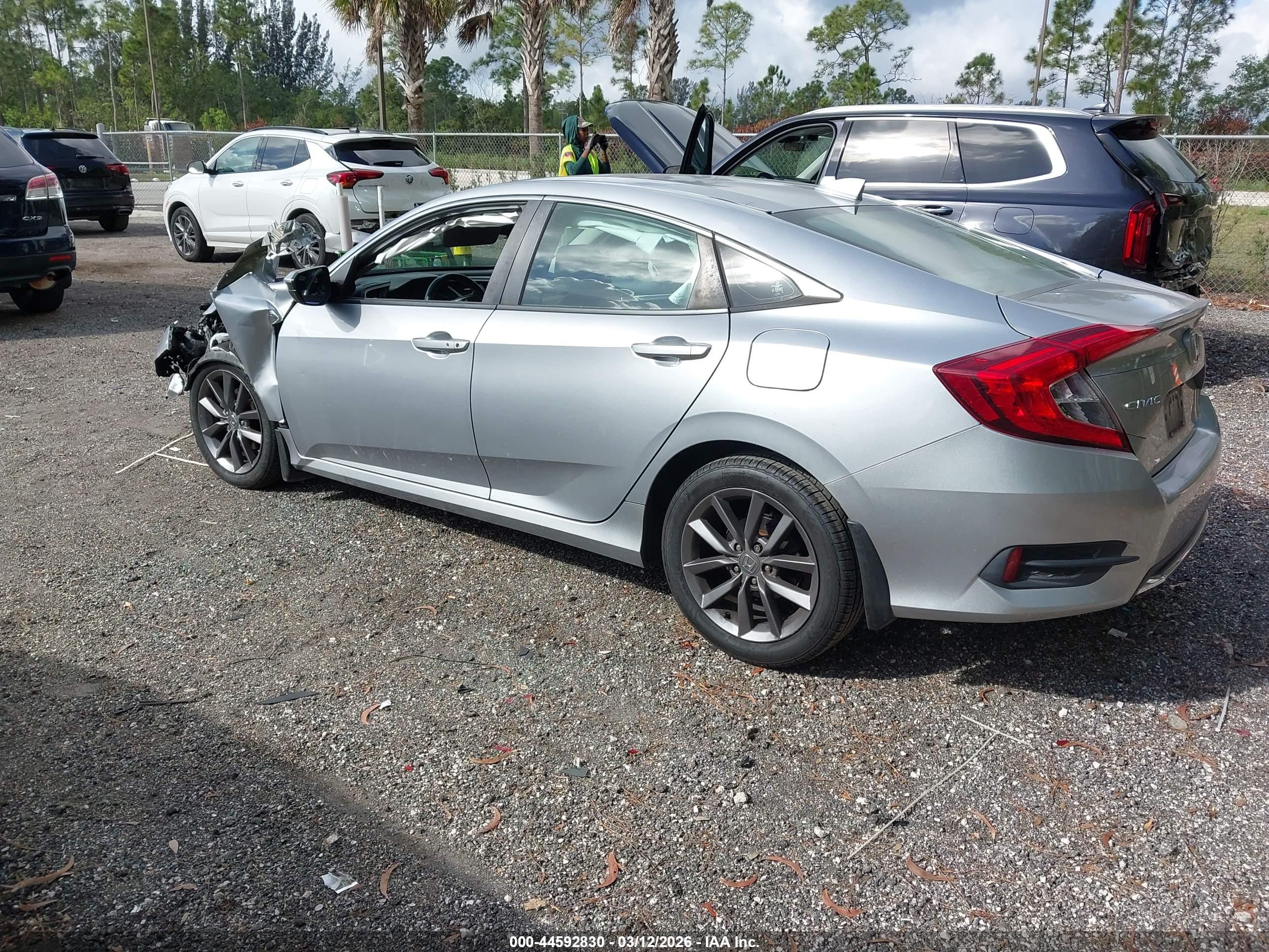 HONDA CIVIC image 3