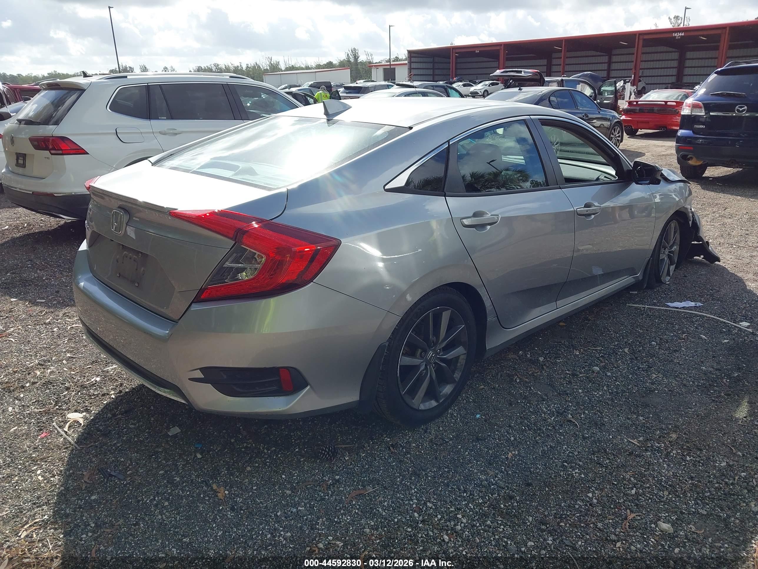 HONDA CIVIC image 4
