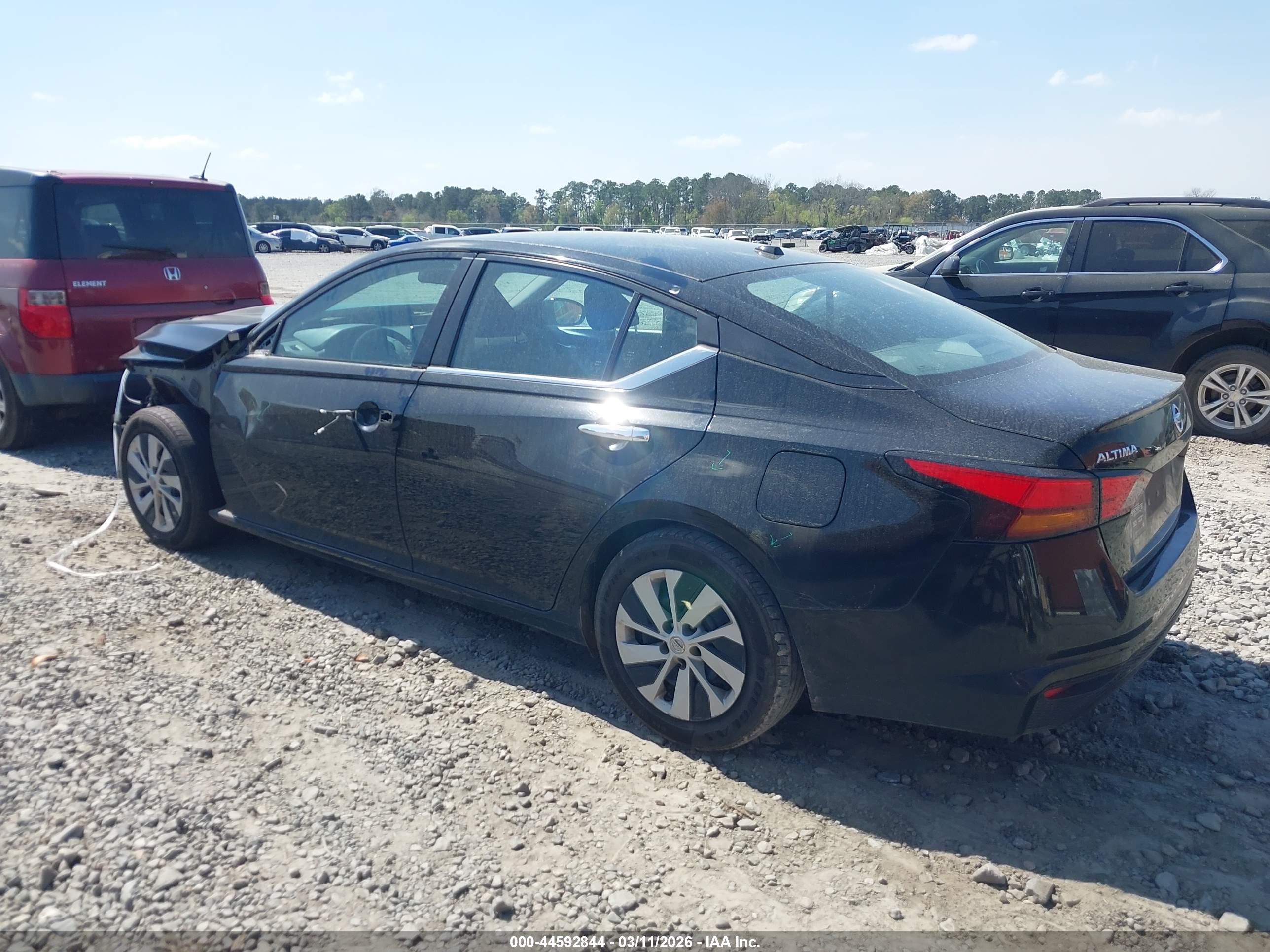 NISSAN ALTIMA image 3