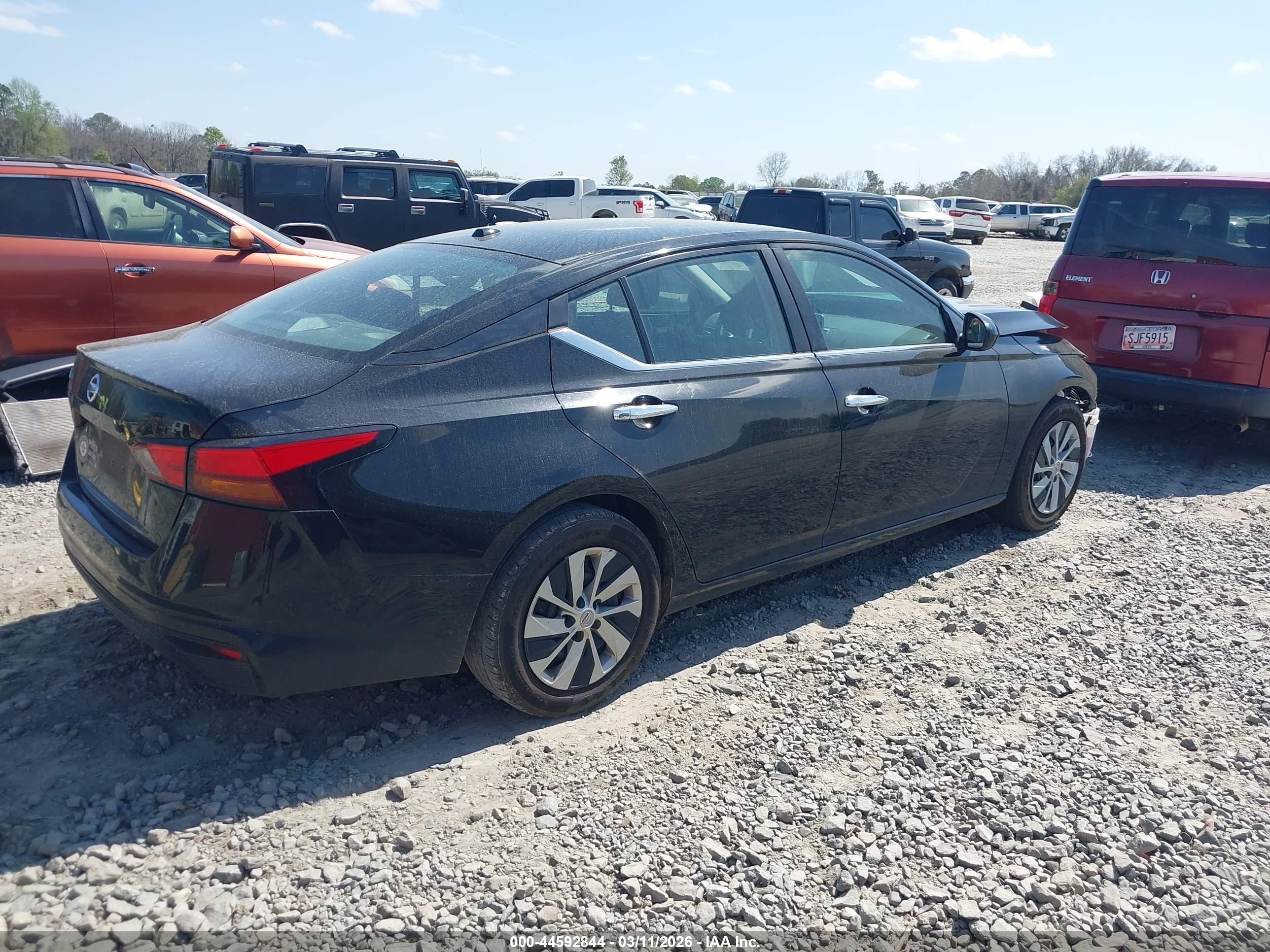NISSAN ALTIMA image 4