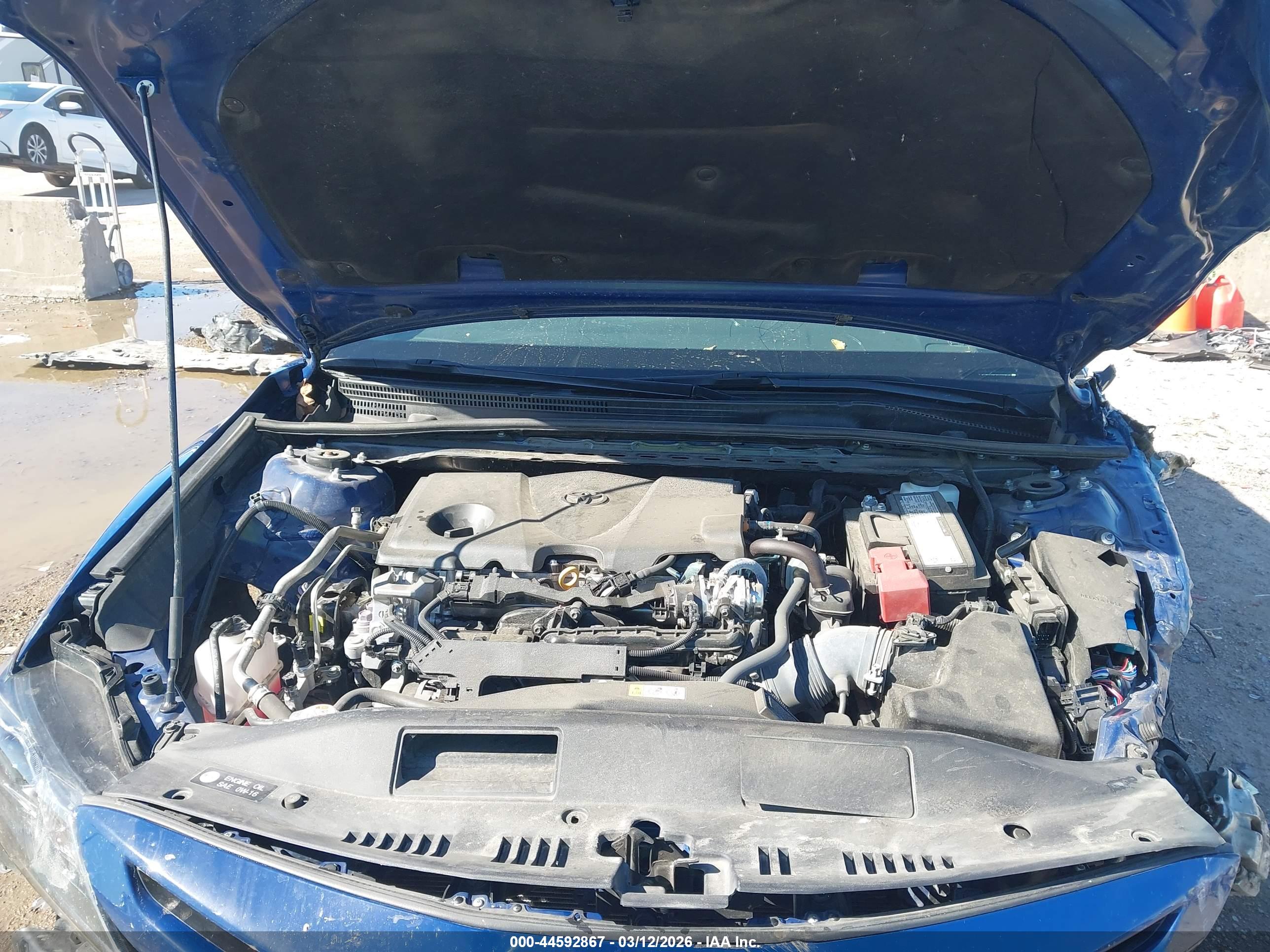 TOYOTA CAMRY image 10