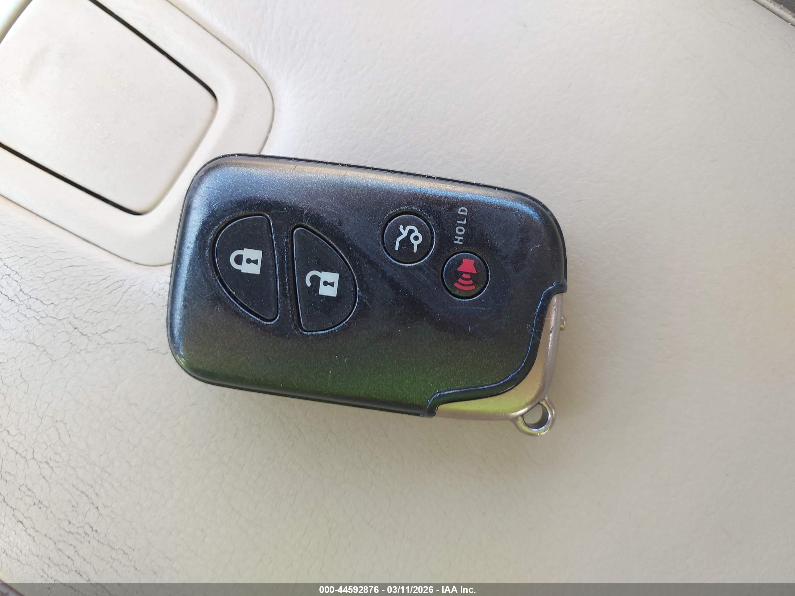 LEXUS ES image 11
